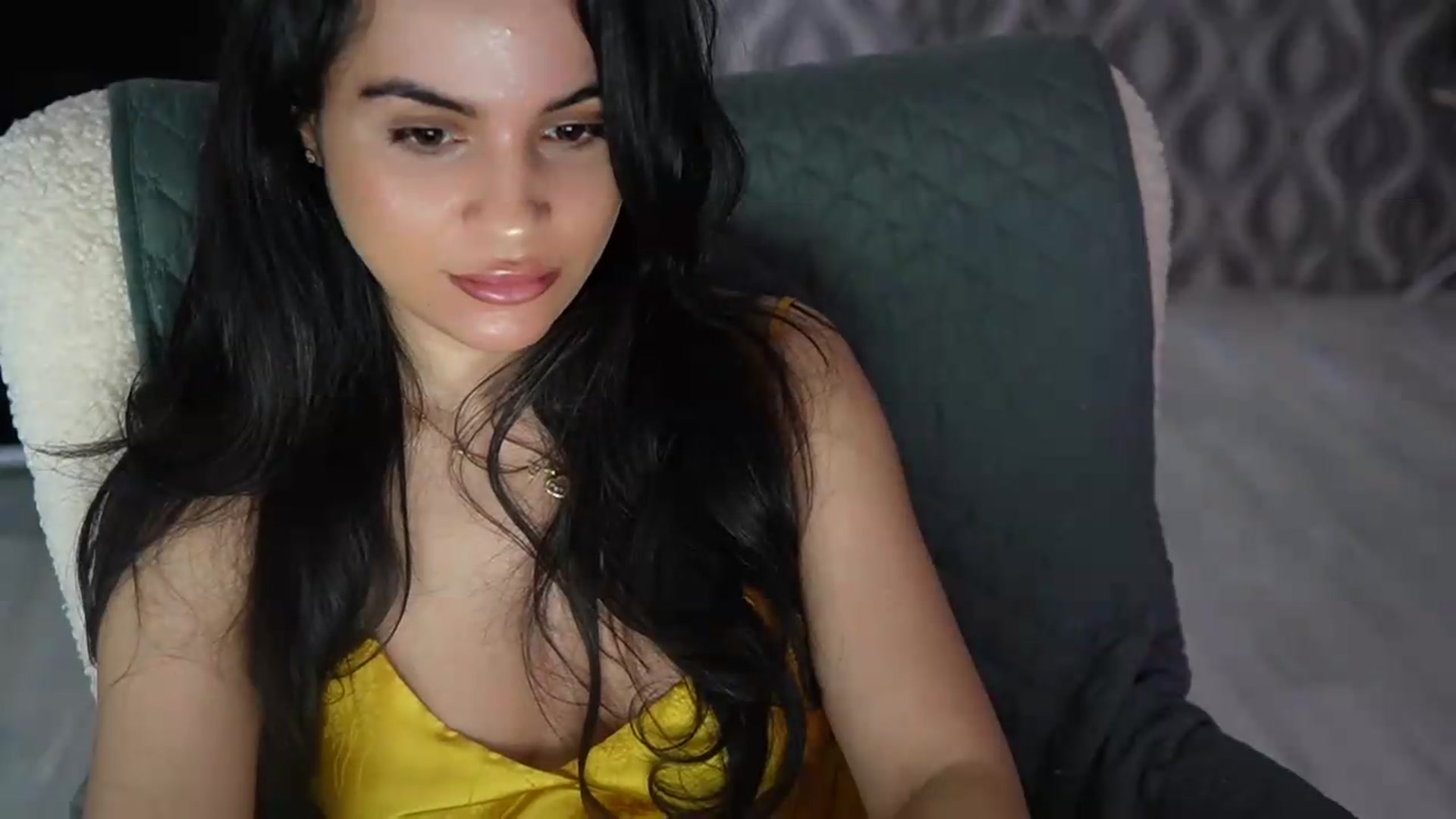 Gallery image thumbnail from TinyAndrea's myfreecams stream on, 06/09/2026, 24:56 image 15 of 20