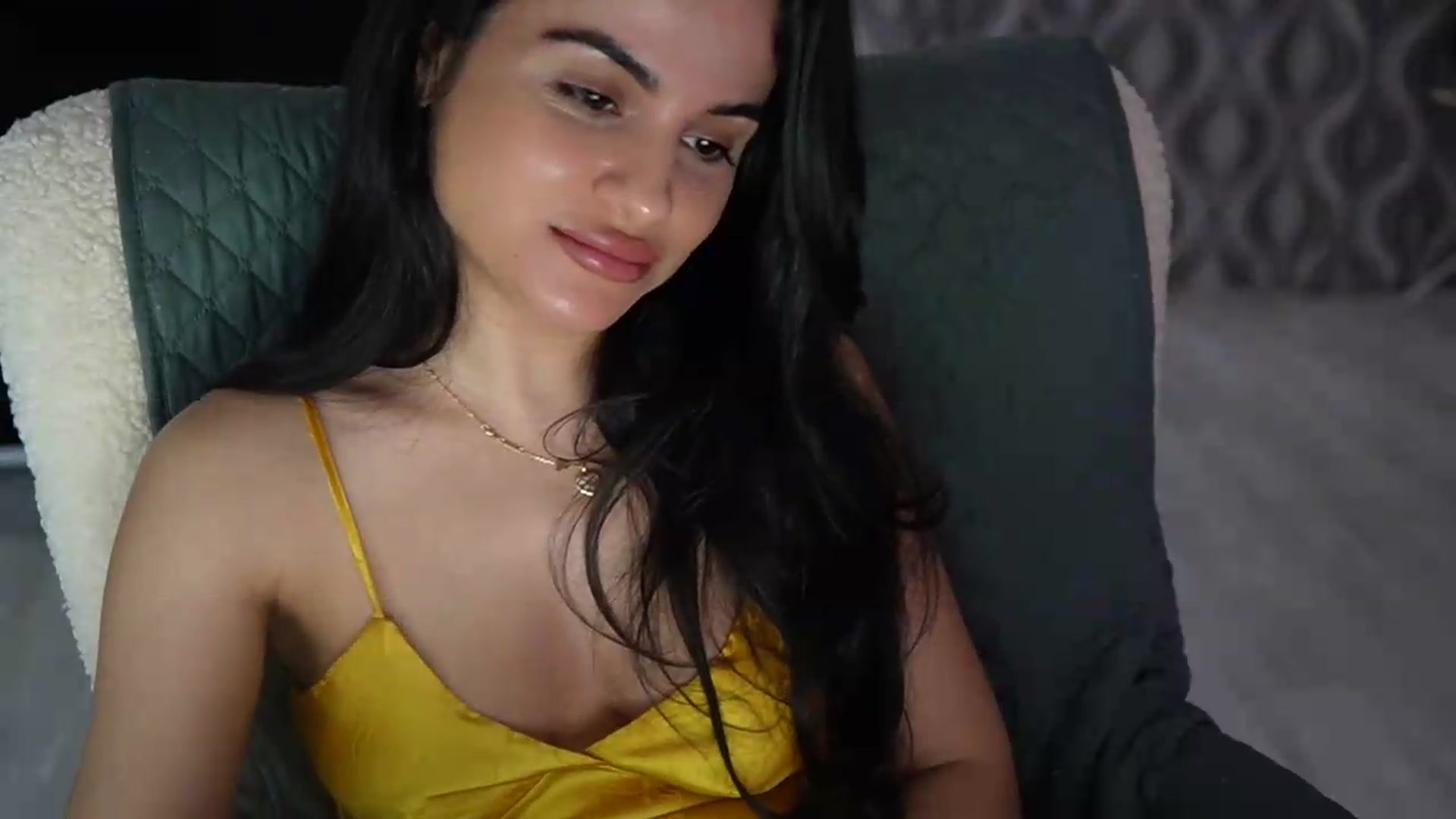 Gallery image thumbnail from TinyAndrea's myfreecams stream on, 06/09/2026, 24:56 image 14 of 20
