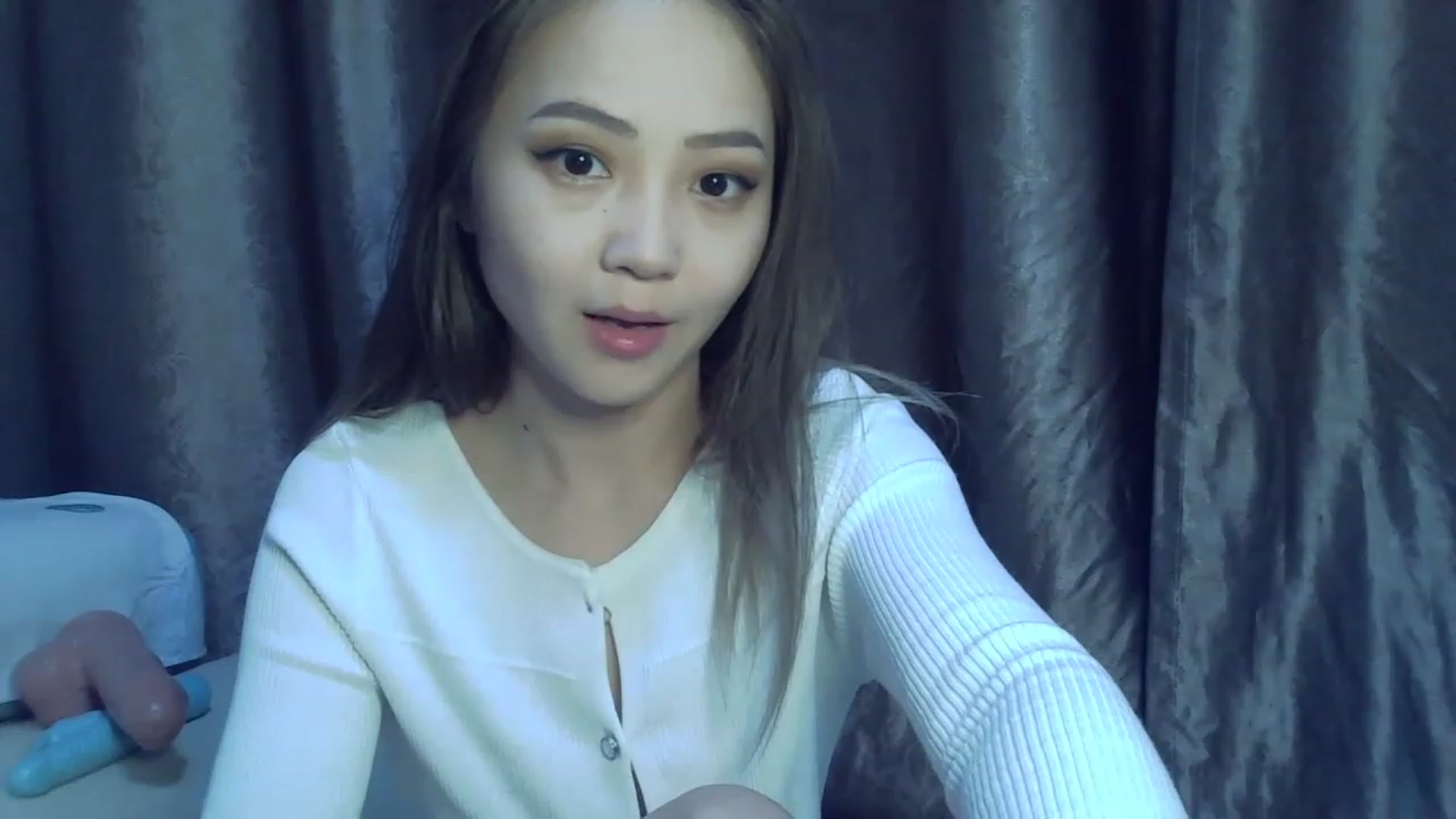 Gallery image thumbnail from TinyAsiaBunny's myfreecams stream on, 02/12/2023, 12:30 image 2 of 20