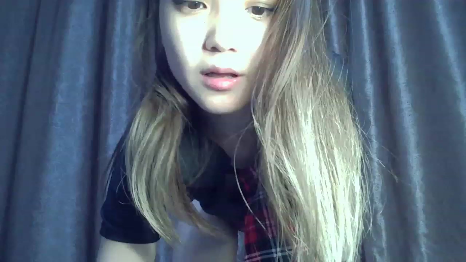 Gallery image thumbnail from TinyAsiaBunny's myfreecams stream on, 02/12/2023, 12:30 image 18 of 20