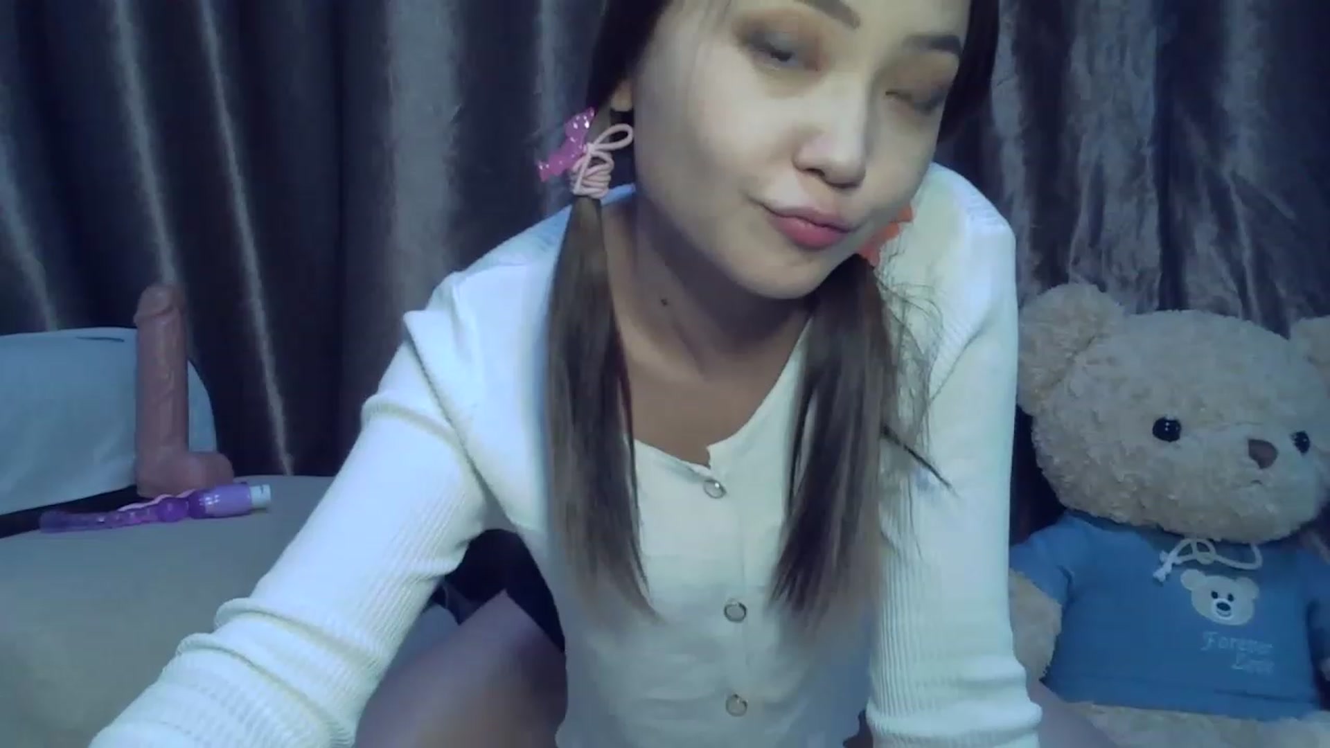 Gallery image thumbnail from TinyAsiaBunny's myfreecams stream on, 03/13/2023, 11:48 image 8 of 20