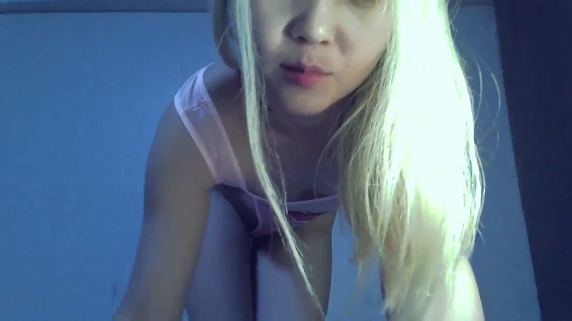Gallery image thumbnail from TinyBaby69's myfreecams stream on, 07/30/2023, 13:12 image 8 of 20
