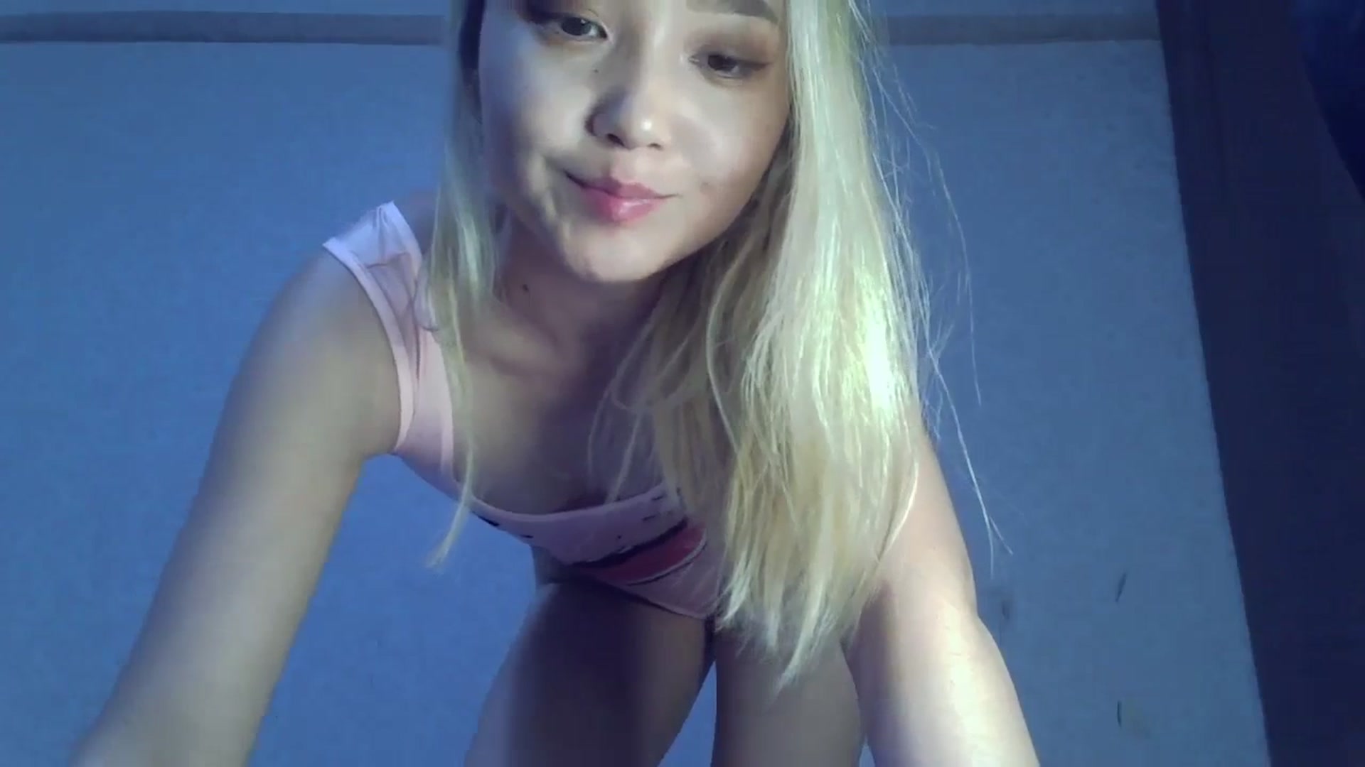 Gallery image thumbnail from TinyBaby69's myfreecams stream on, 07/30/2023, 13:12 image 17 of 20