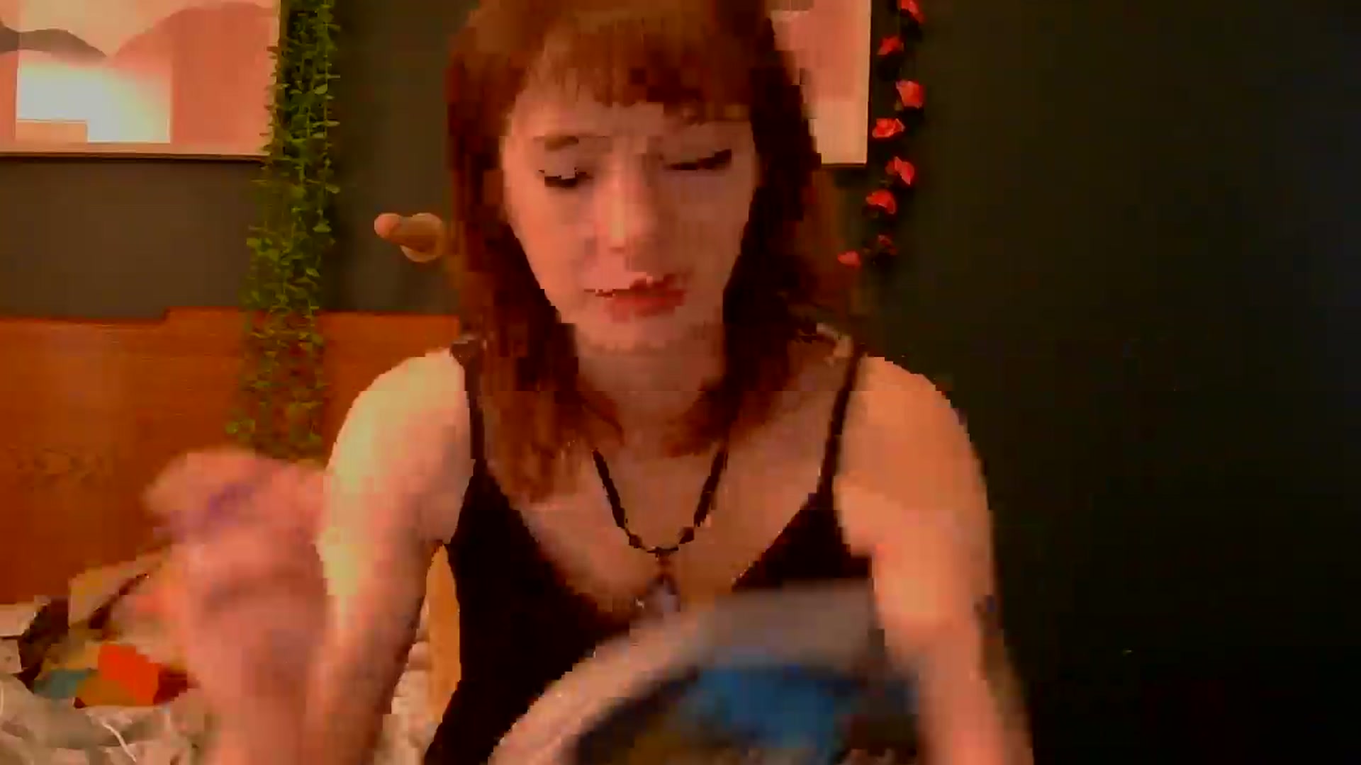 Gallery image thumbnail from TinyEloria's myfreecams stream on, 02/01/2025, 17:05 image 10 of 20