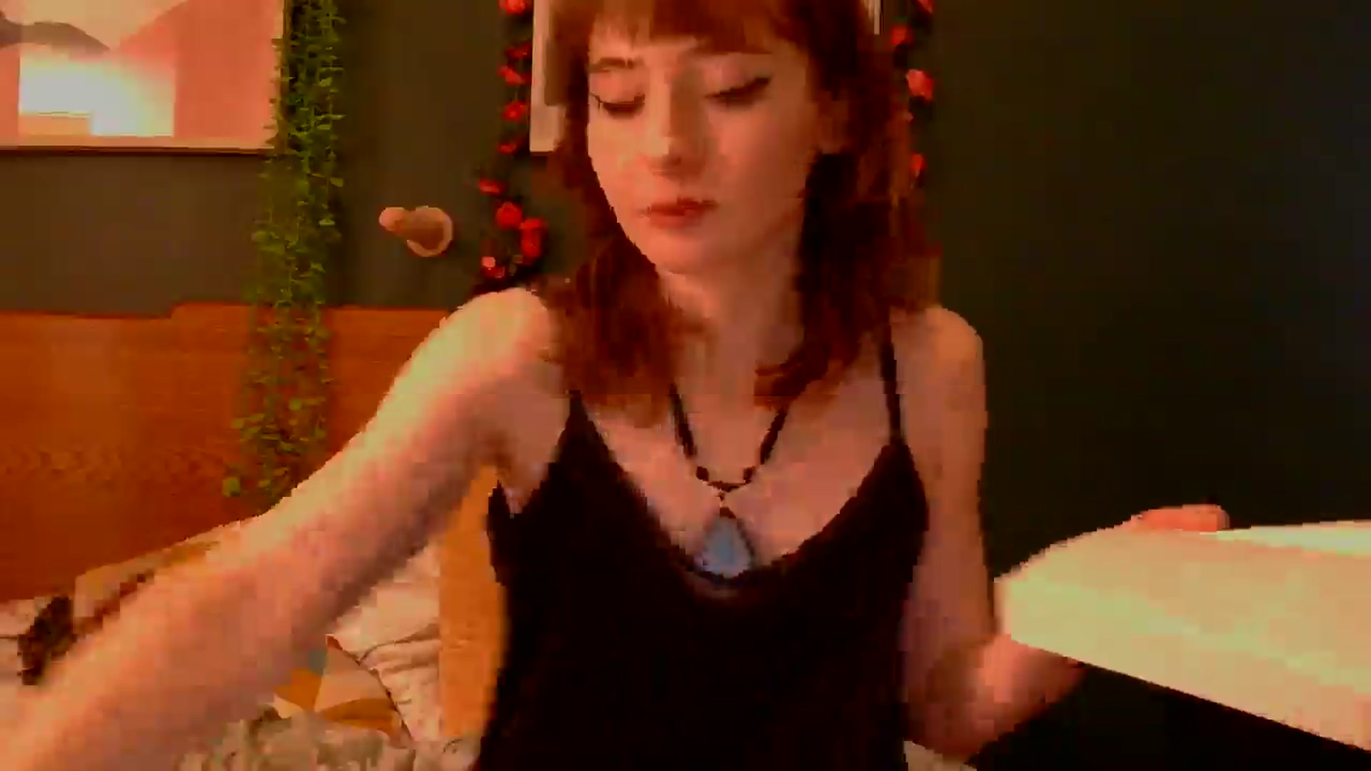 Gallery image thumbnail from TinyEloria's myfreecams stream on, 02/01/2025, 17:05 image 13 of 20