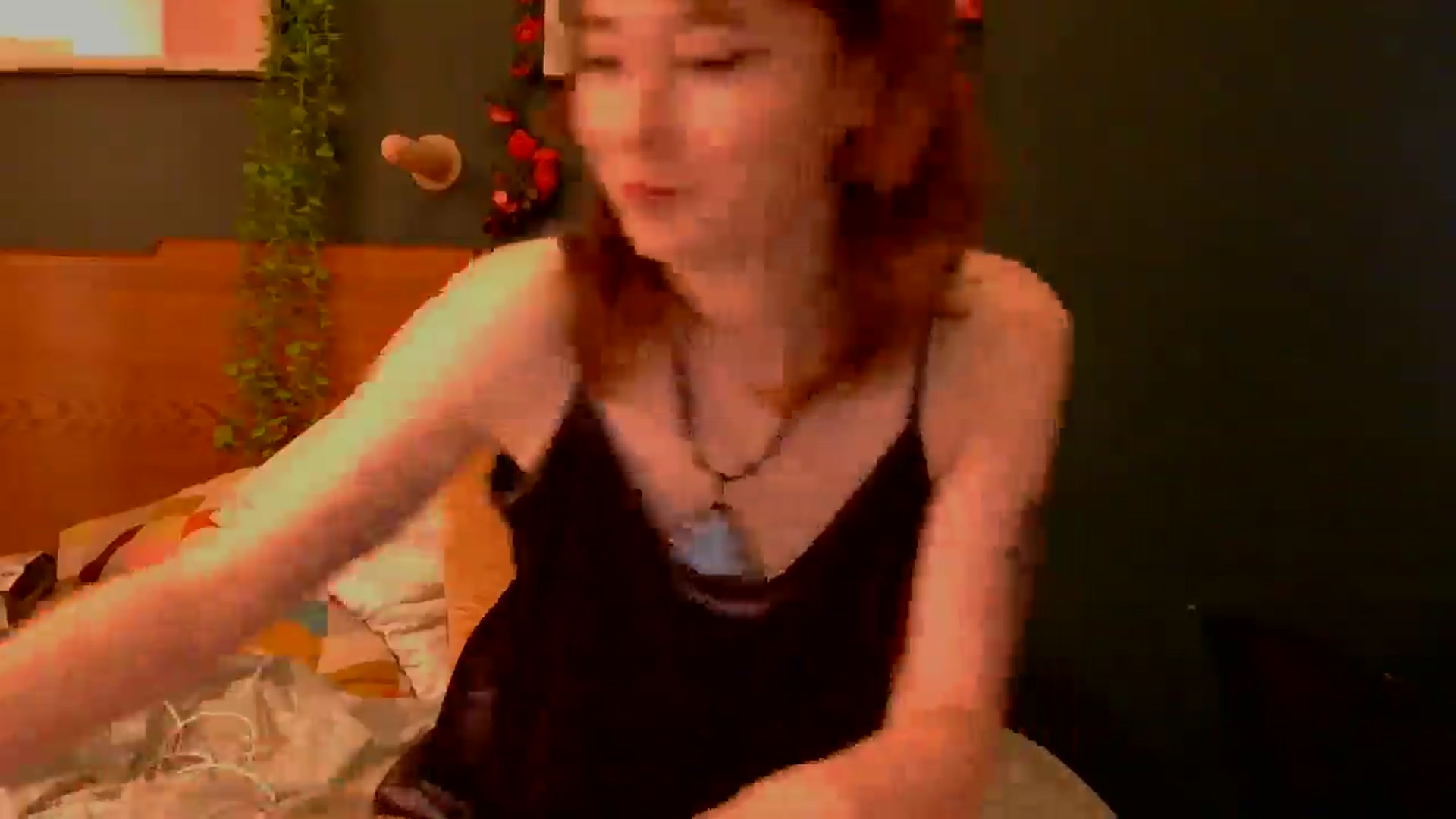 Gallery image thumbnail from TinyEloria's myfreecams stream on, 02/01/2025, 17:05 image 6 of 20