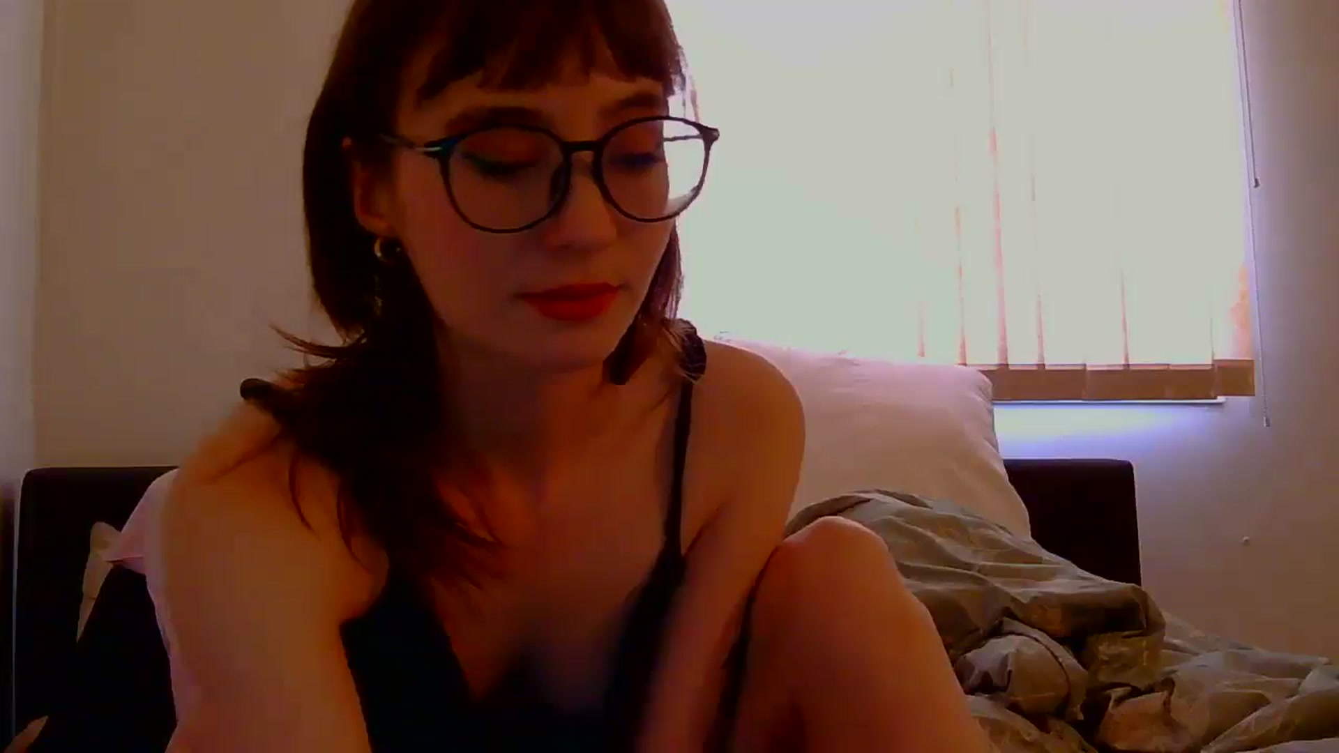 Gallery image thumbnail from TinyEloria's myfreecams stream on, 04/15/2025, 18:34 image 4 of 20