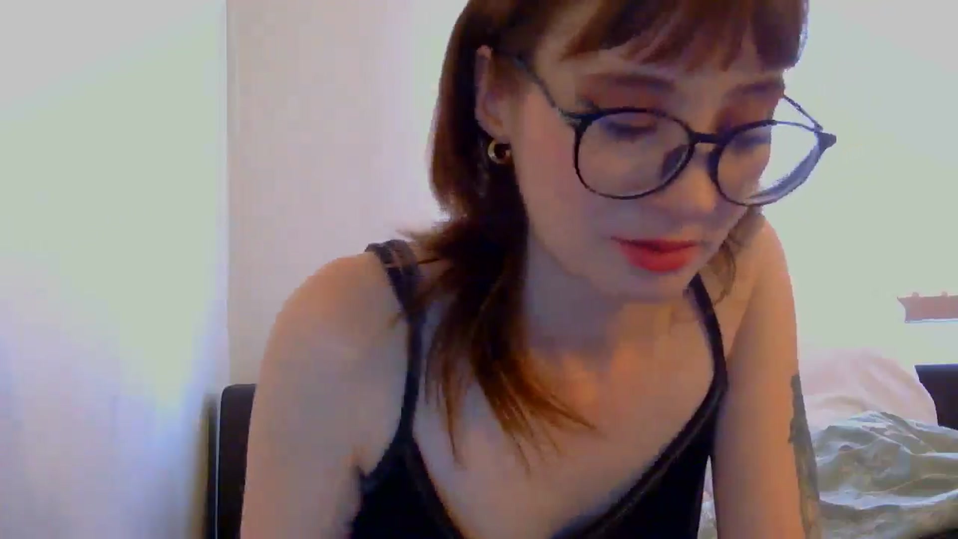 Gallery image thumbnail from TinyEloria's myfreecams stream on, 04/15/2025, 18:34 image 20 of 20