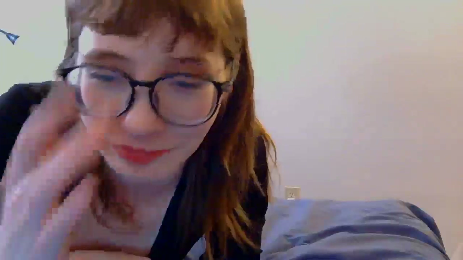 Gallery image thumbnail from TinyEloria's myfreecams stream on, 04/21/2025, 20:00 image 18 of 20
