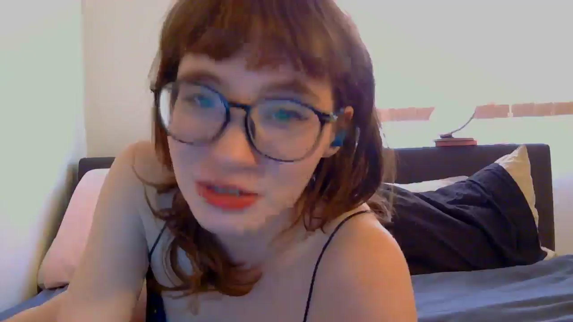 Gallery image thumbnail from TinyEloria's myfreecams stream on, 04/22/2025, 19:33 image 3 of 20