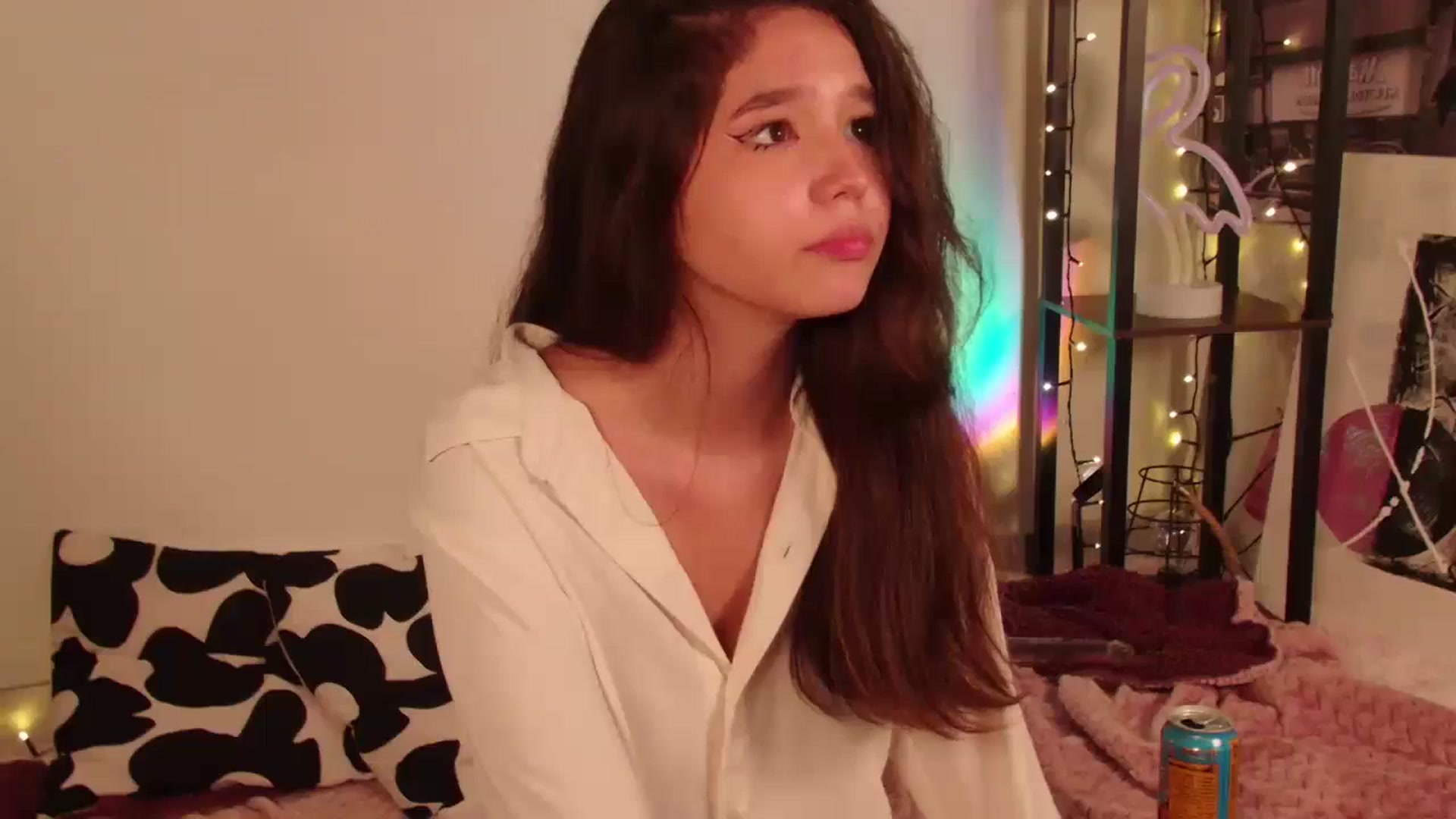 Gallery image thumbnail from TinyKiarry's myfreecams stream on, 07/09/2024, 18:35 image 12 of 20