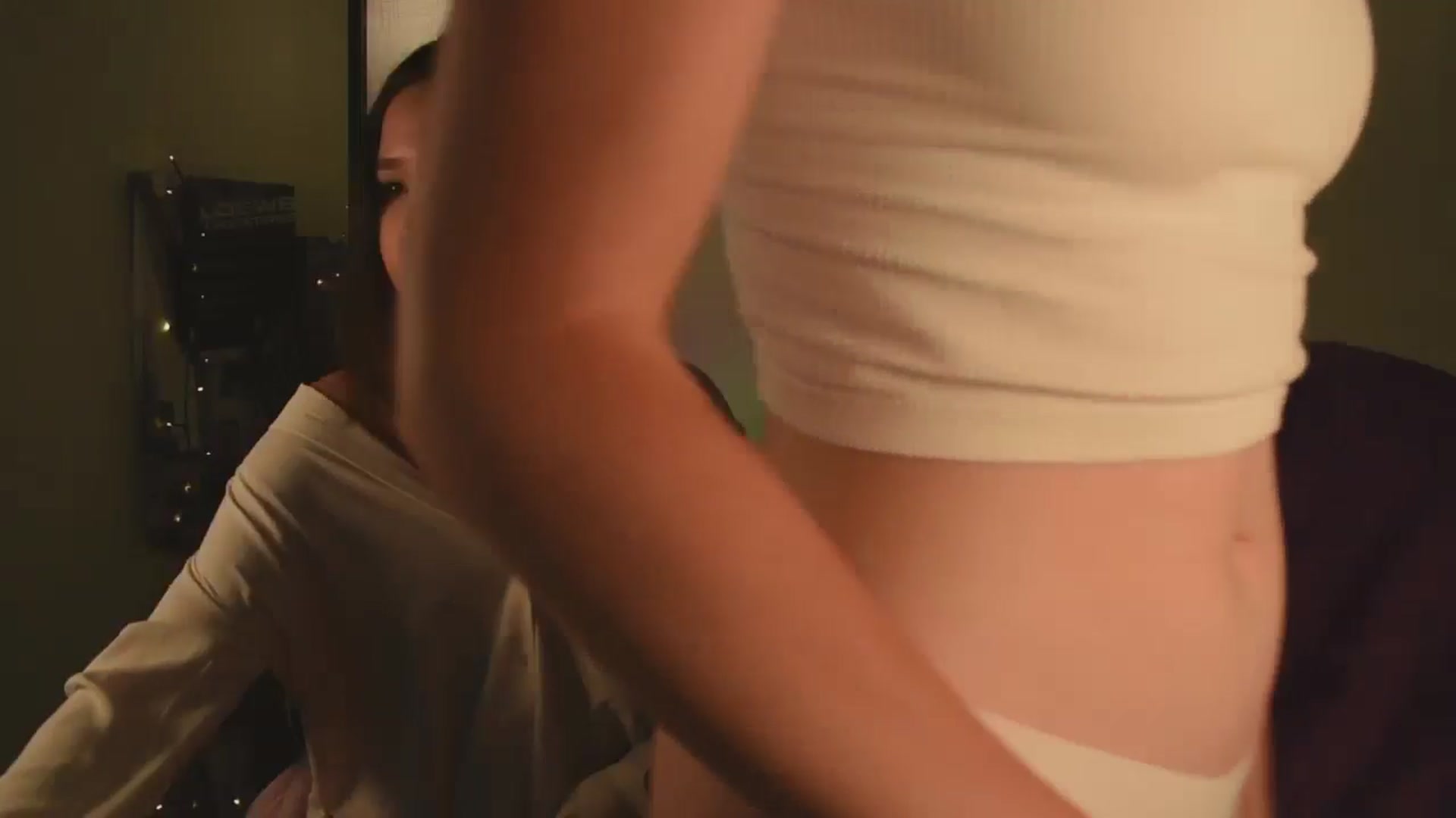 Gallery image thumbnail from TinyKiarry's myfreecams stream on, 07/21/2024, 11:11 image 16 of 20