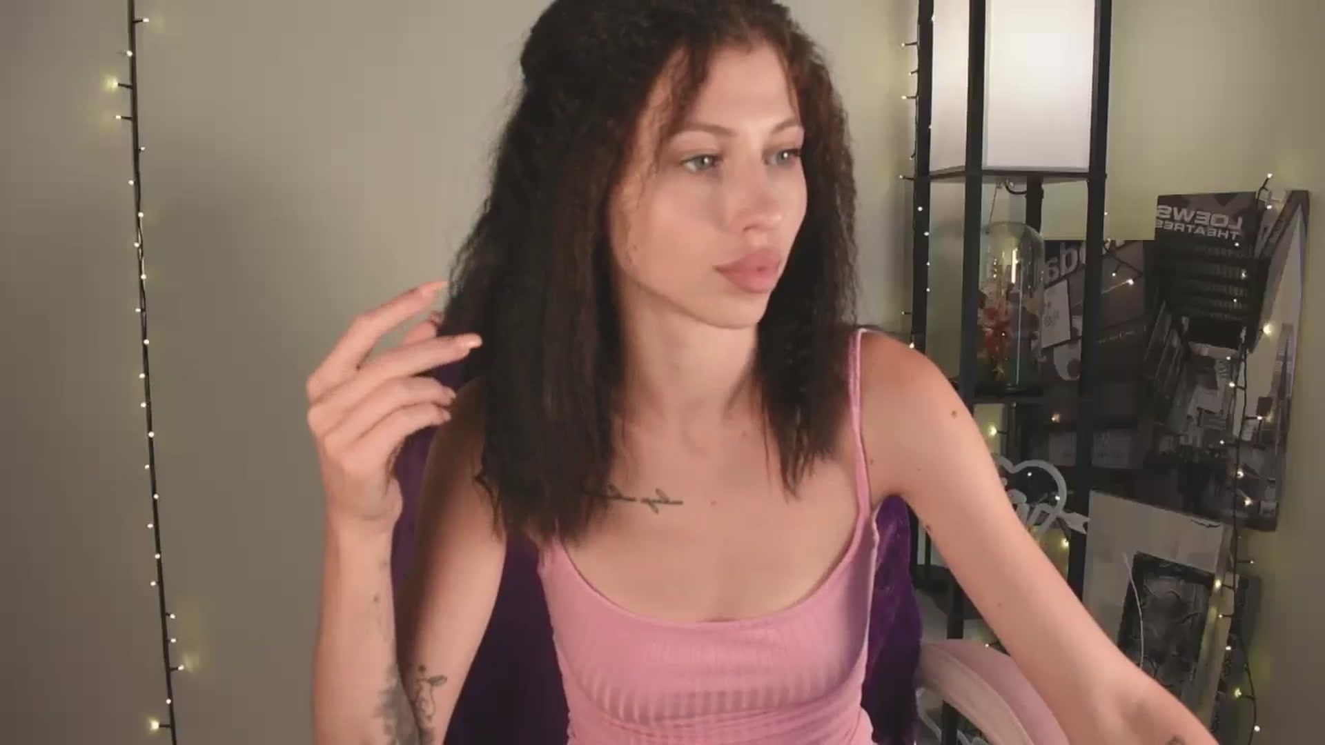 Gallery image thumbnail from TinyKiarry's myfreecams stream on, 07/26/2024, 11:41 image 15 of 20