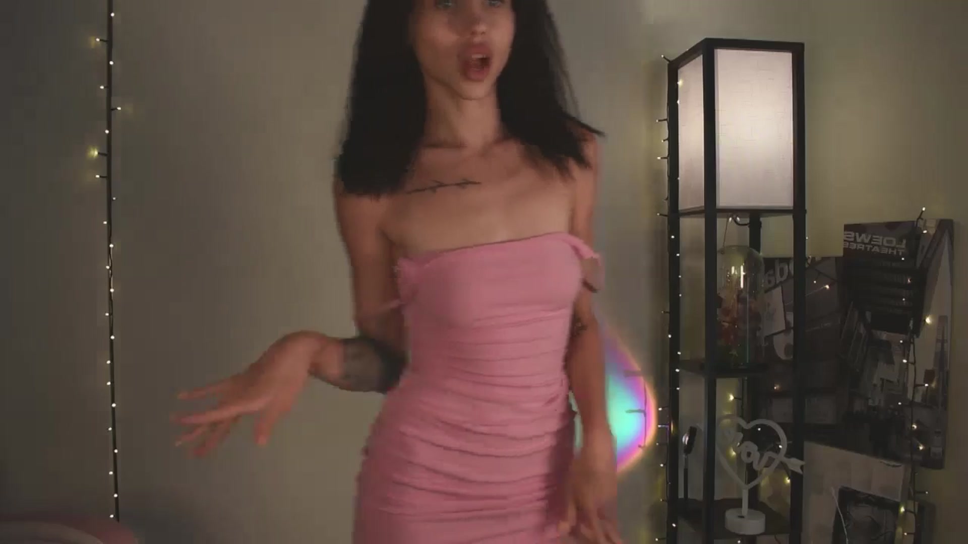 Gallery image thumbnail from TinyKiarry's myfreecams stream on, 07/26/2024, 11:41 image 12 of 20