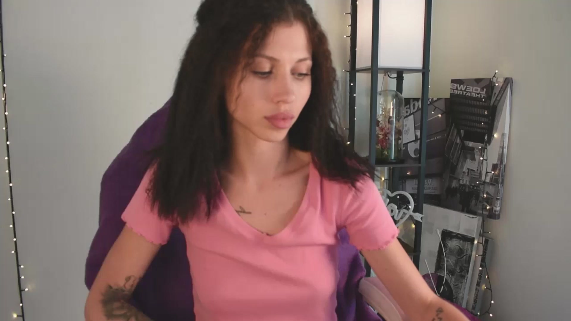 Gallery image thumbnail from TinyKiarry's myfreecams stream on, 07/26/2024, 14:58 image 17 of 20