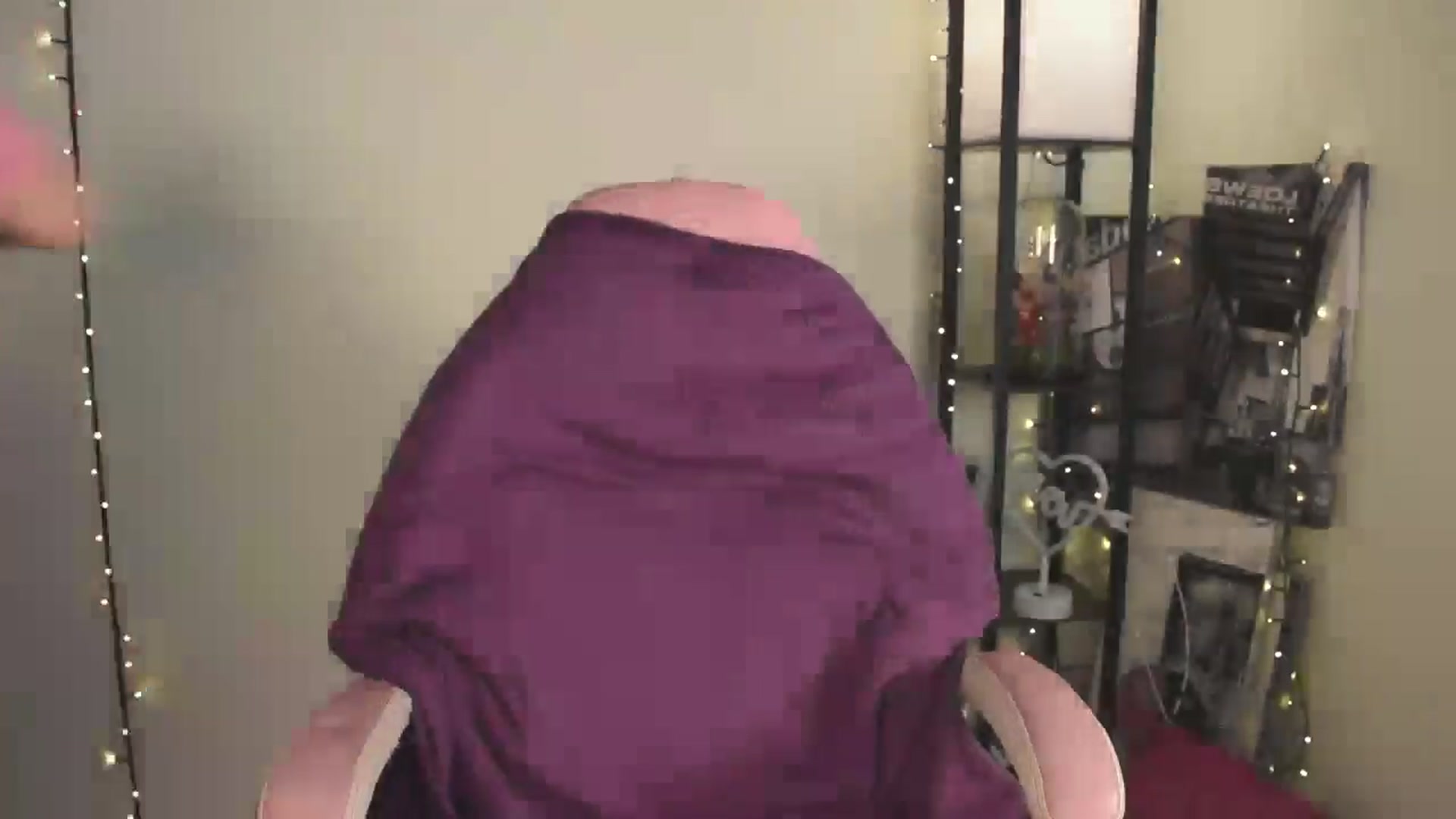 Gallery image thumbnail from TinyKiarry's myfreecams stream on, 07/26/2024, 16:35 image 2 of 20