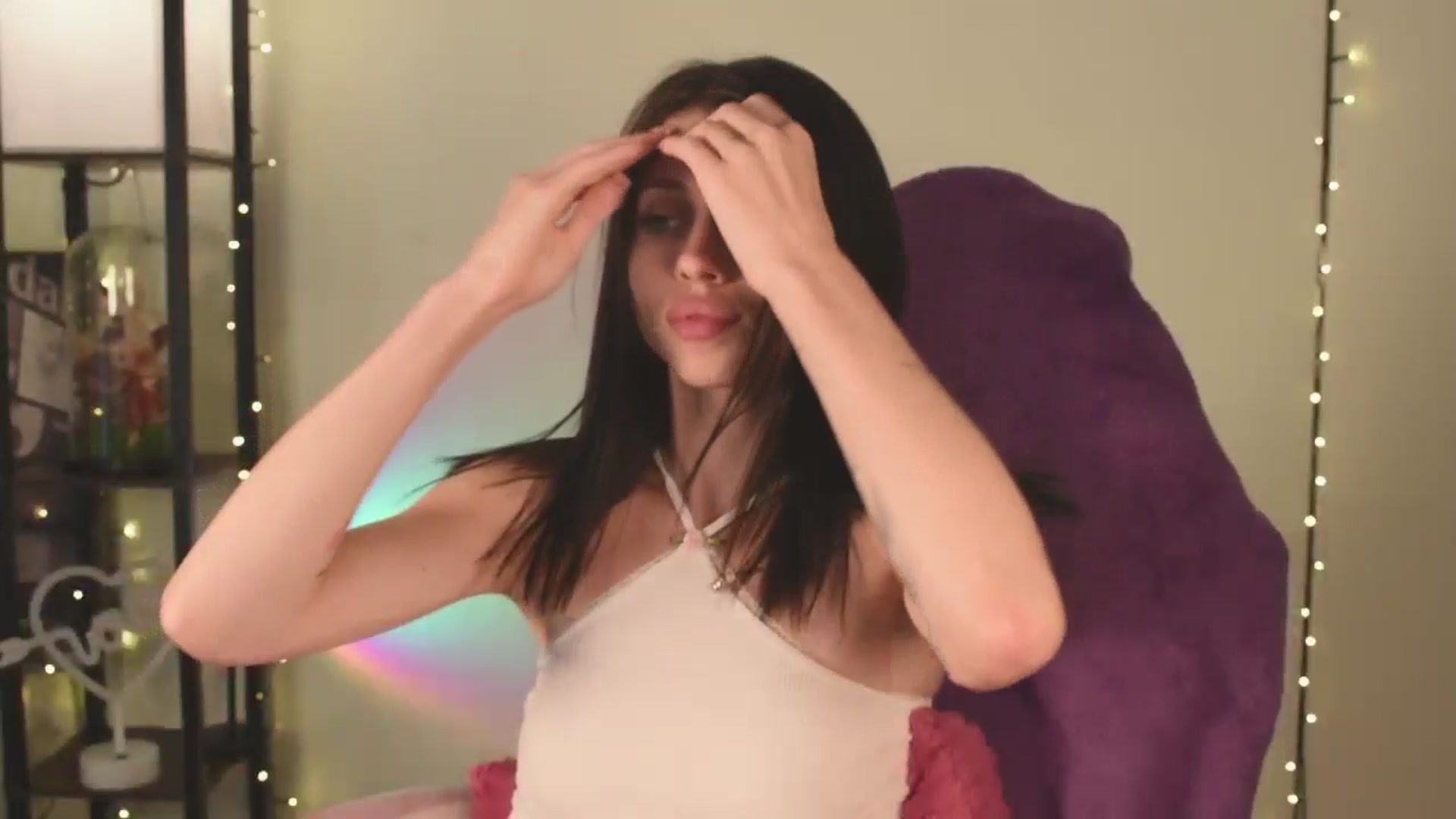 Gallery image thumbnail from TinyKiarry's myfreecams stream on, 07/30/2024, 17:19 image 3 of 20