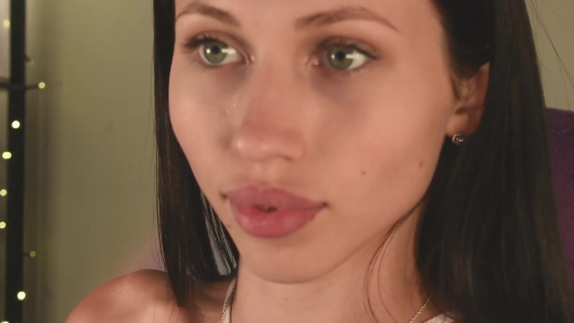 Gallery image thumbnail from TinyKiarry's myfreecams stream on, 07/30/2024, 18:33 image 13 of 20