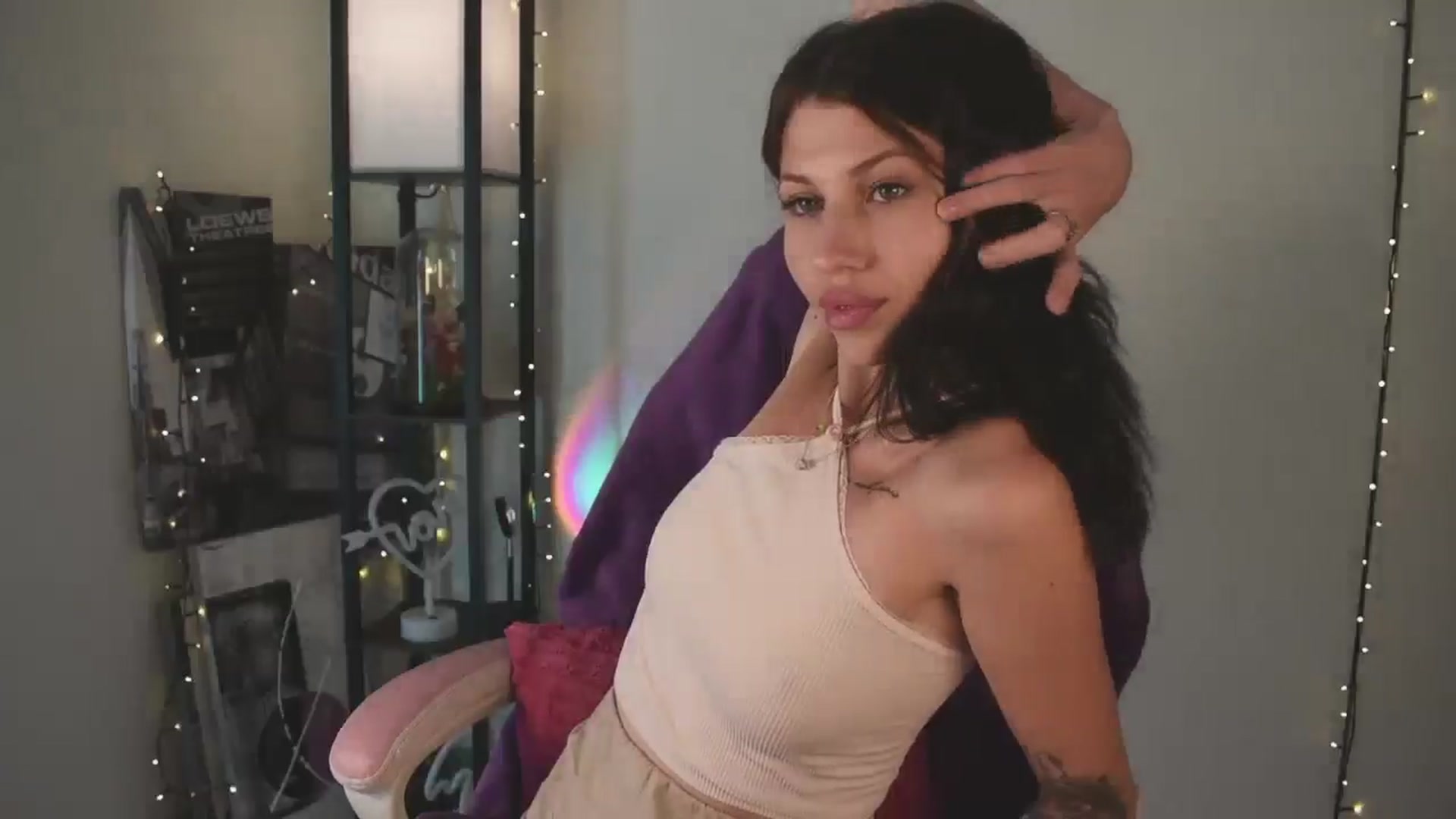 Gallery image thumbnail from TinyKiarry's myfreecams stream on, 08/07/2024, 13:39 image 5 of 20