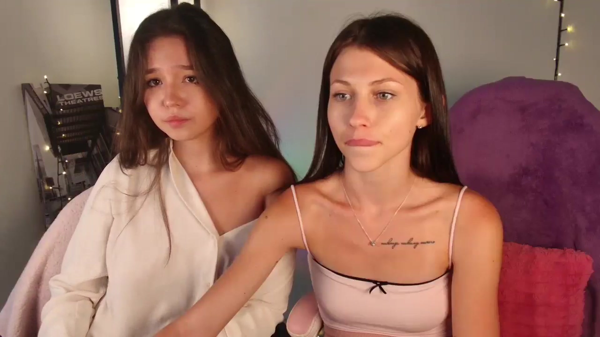 Gallery image thumbnail from TinyKiarry's myfreecams stream on, 08/14/2024, 14:29 image 13 of 20