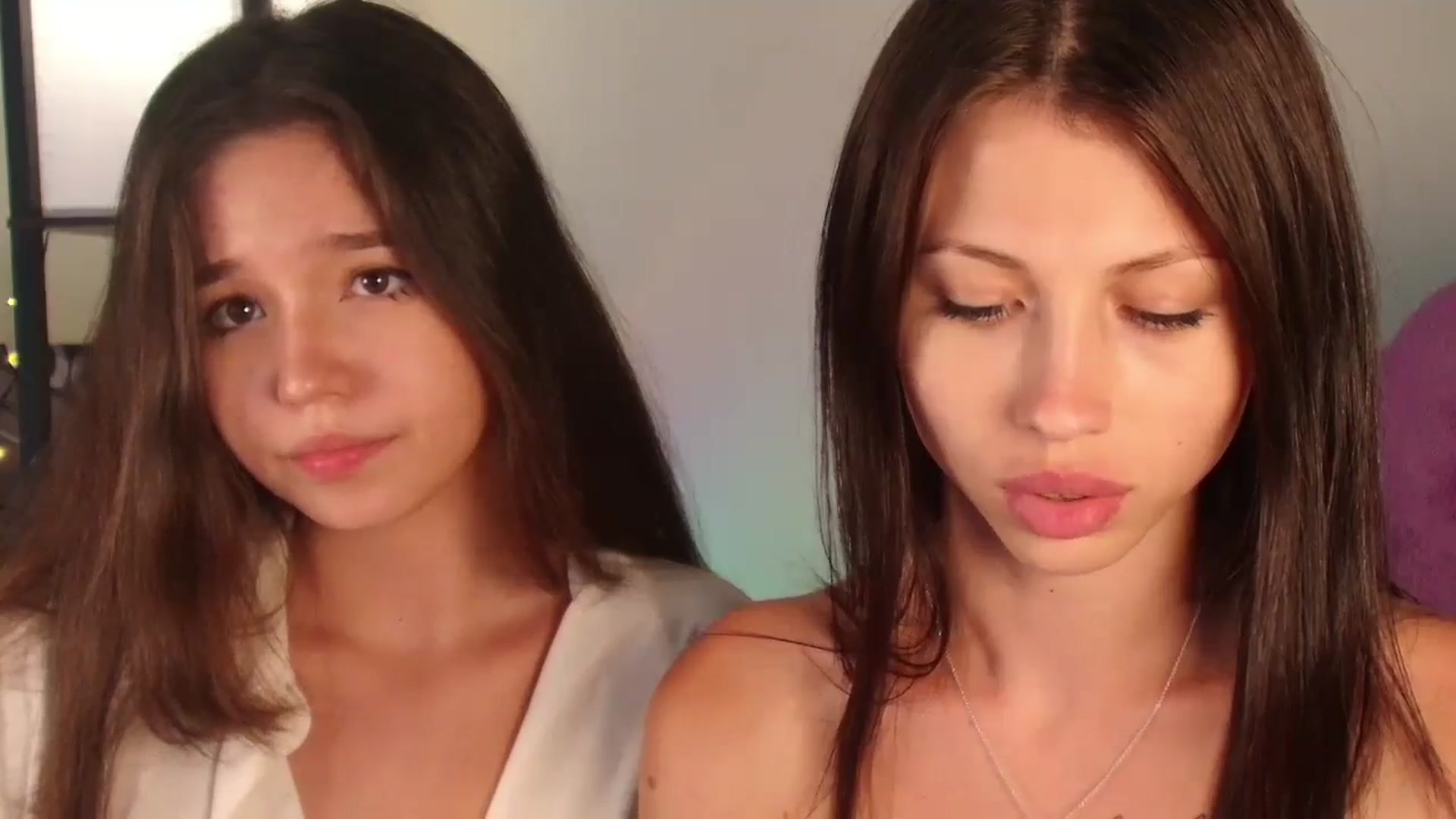 Gallery image thumbnail from TinyKiarry's myfreecams stream on, 08/14/2024, 14:29 image 17 of 20