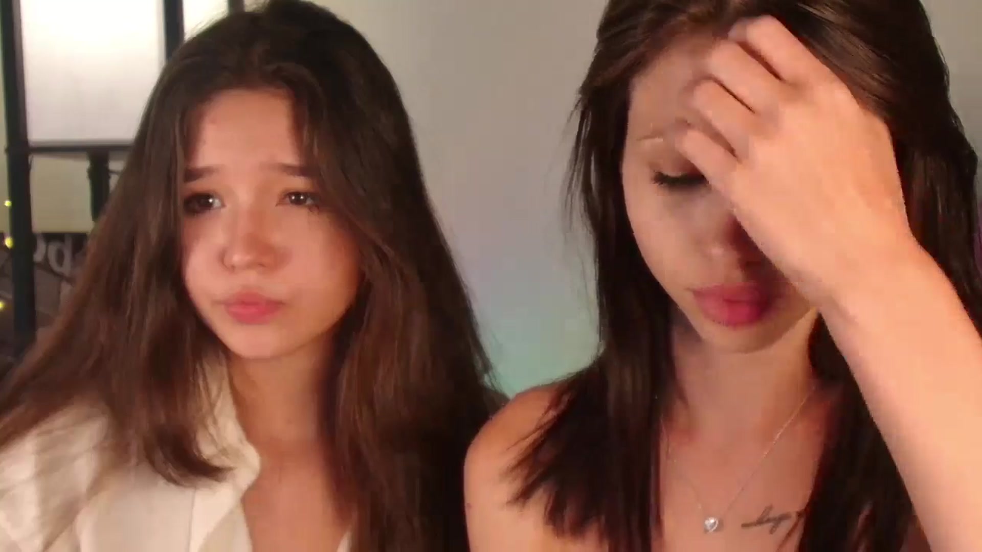 Gallery image thumbnail from TinyKiarry's myfreecams stream on, 08/14/2024, 14:29 image 18 of 20
