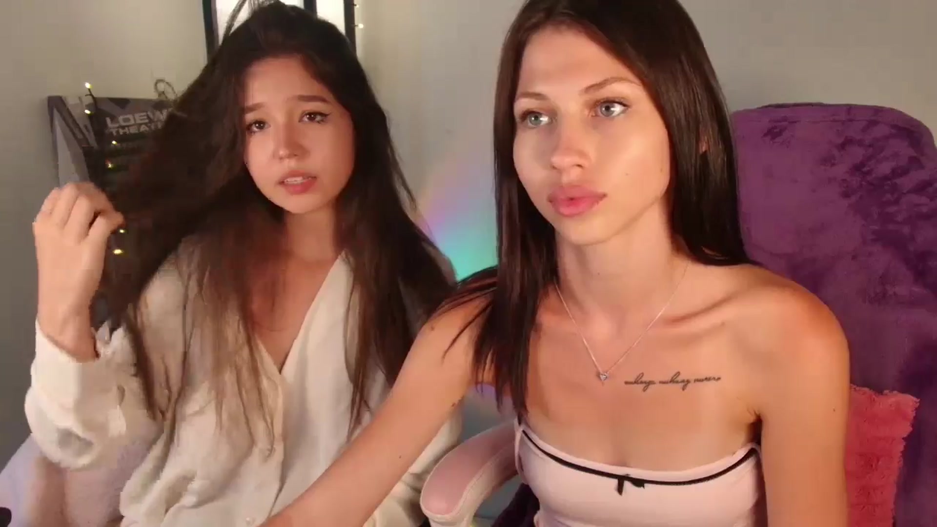 Gallery image thumbnail from TinyKiarry's myfreecams stream on, 08/14/2024, 14:29 image 3 of 20