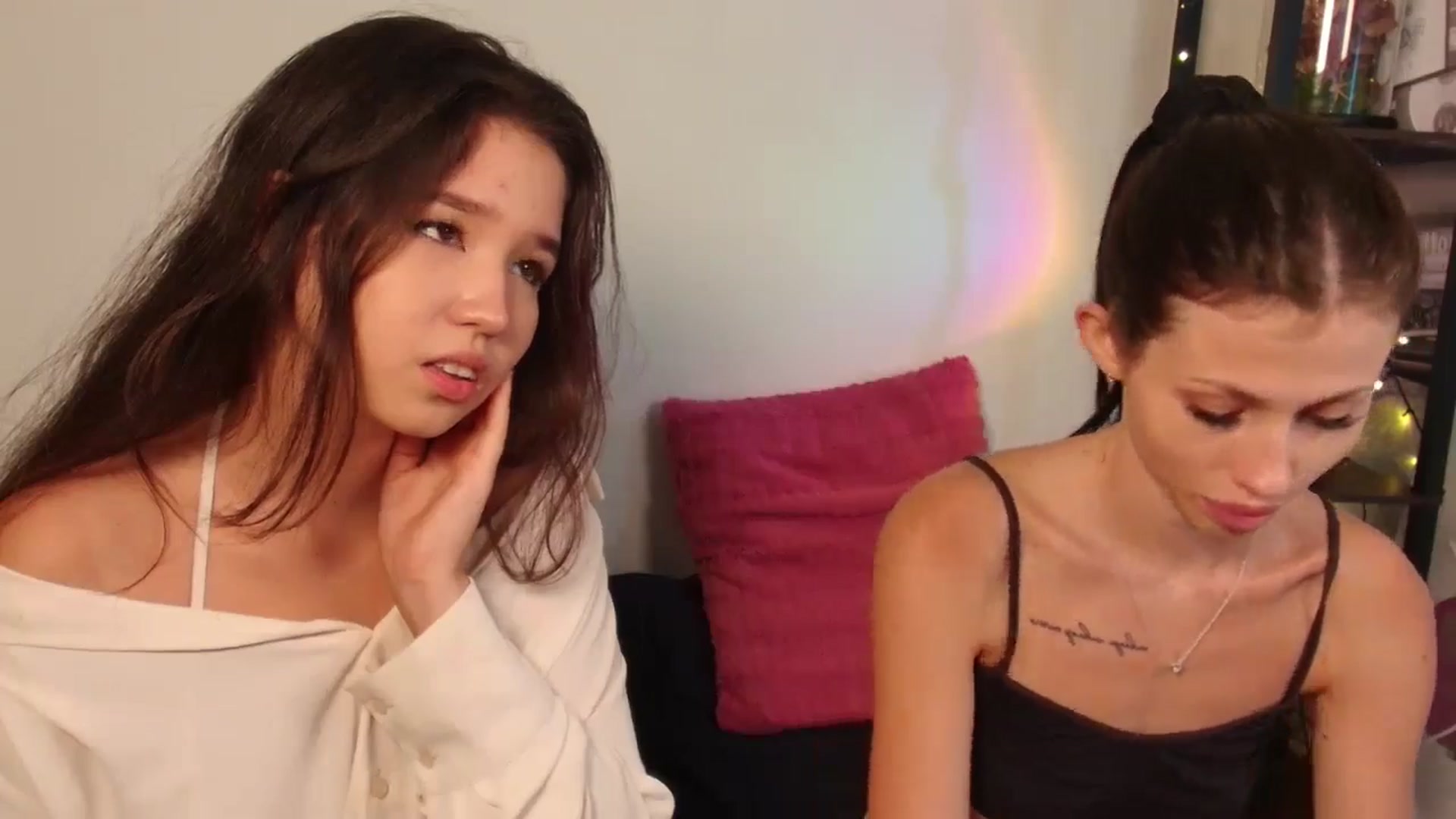 Gallery image thumbnail from TinyKiarry's myfreecams stream on, 09/01/2024, 09:29 image 18 of 20