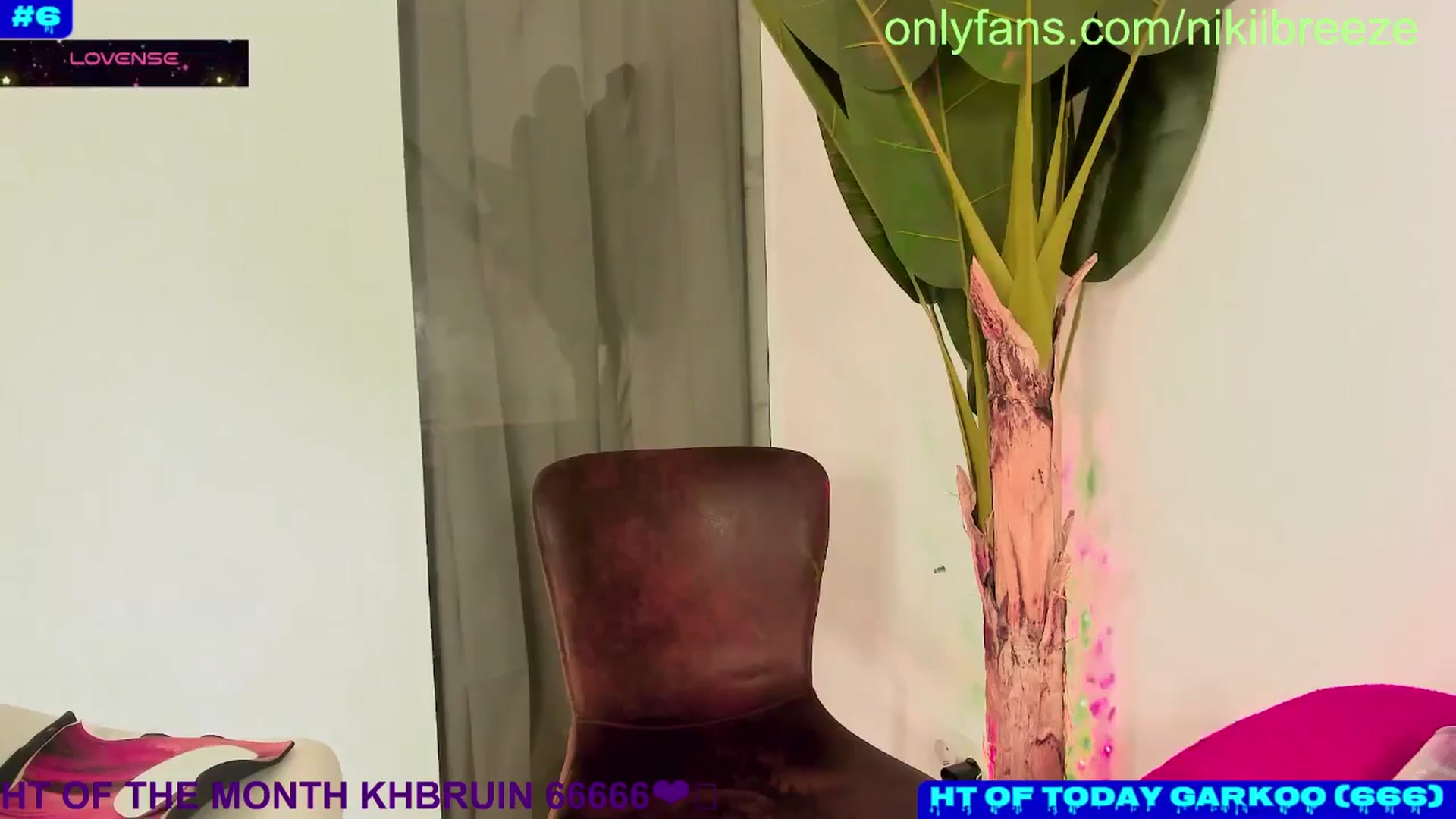 Gallery image thumbnail from TinySausgeLuv's myfreecams stream on, 10/24/2024, 20:37 image 20 of 20