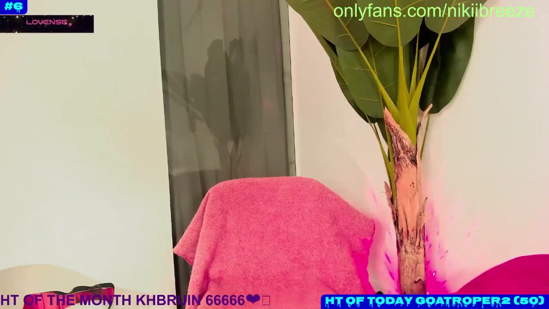Gallery image thumbnail from TinySausgeLuv's myfreecams stream on, 10/25/2024, 18:35 image 20 of 20