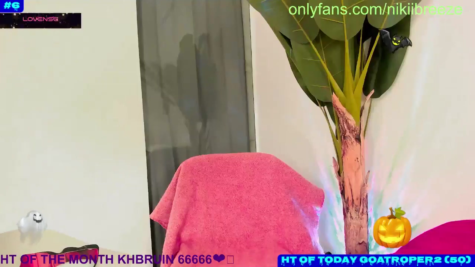 Gallery image thumbnail from TinySausgeLuv's myfreecams stream on, 10/25/2024, 18:35 image 15 of 20