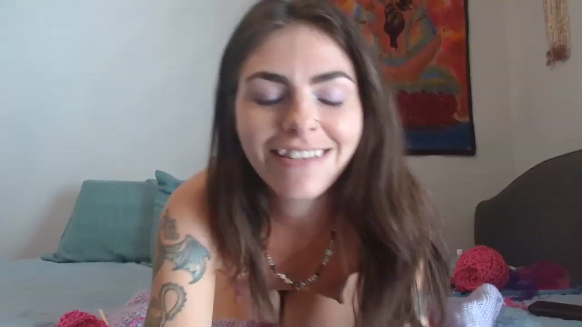 Gallery image thumbnail from TinyStarshine's myfreecams stream on, 11/18/2022, 01:38 image 7 of 20