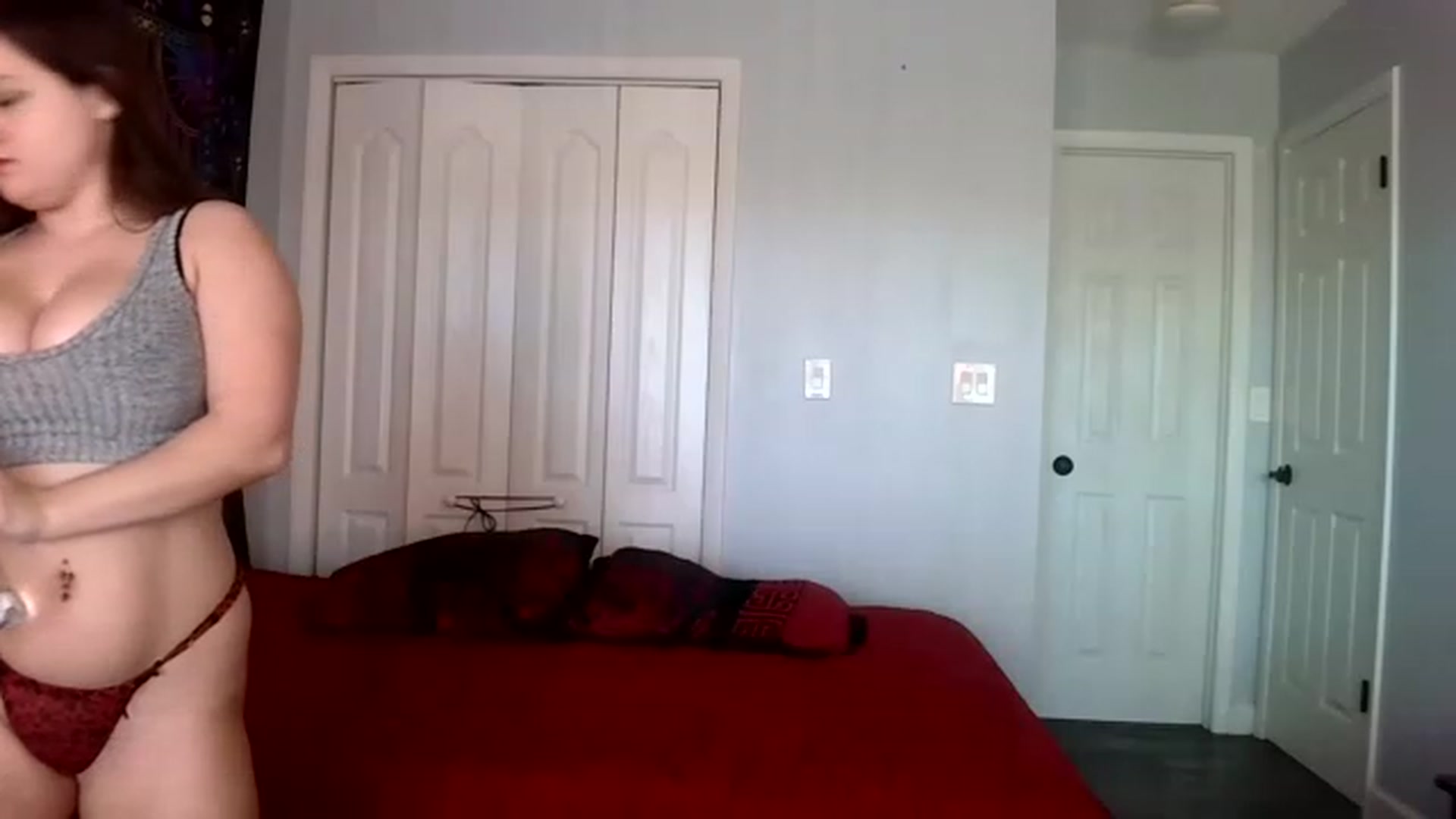 Gallery image thumbnail from TinyTempest's myfreecams stream on, 12/18/2022, 21:34 image 10 of 20