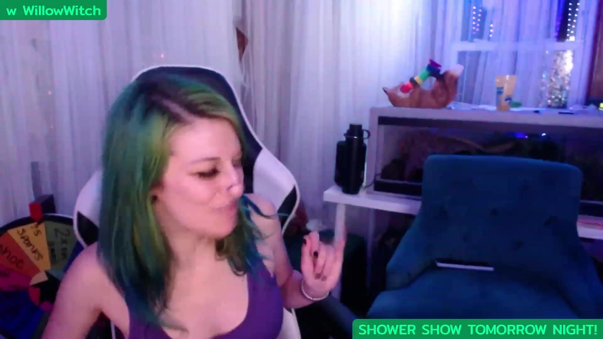 Gallery image thumbnail from Tinyfossil's myfreecams stream on, 12/09/2022, 05:18 image 11 of 20