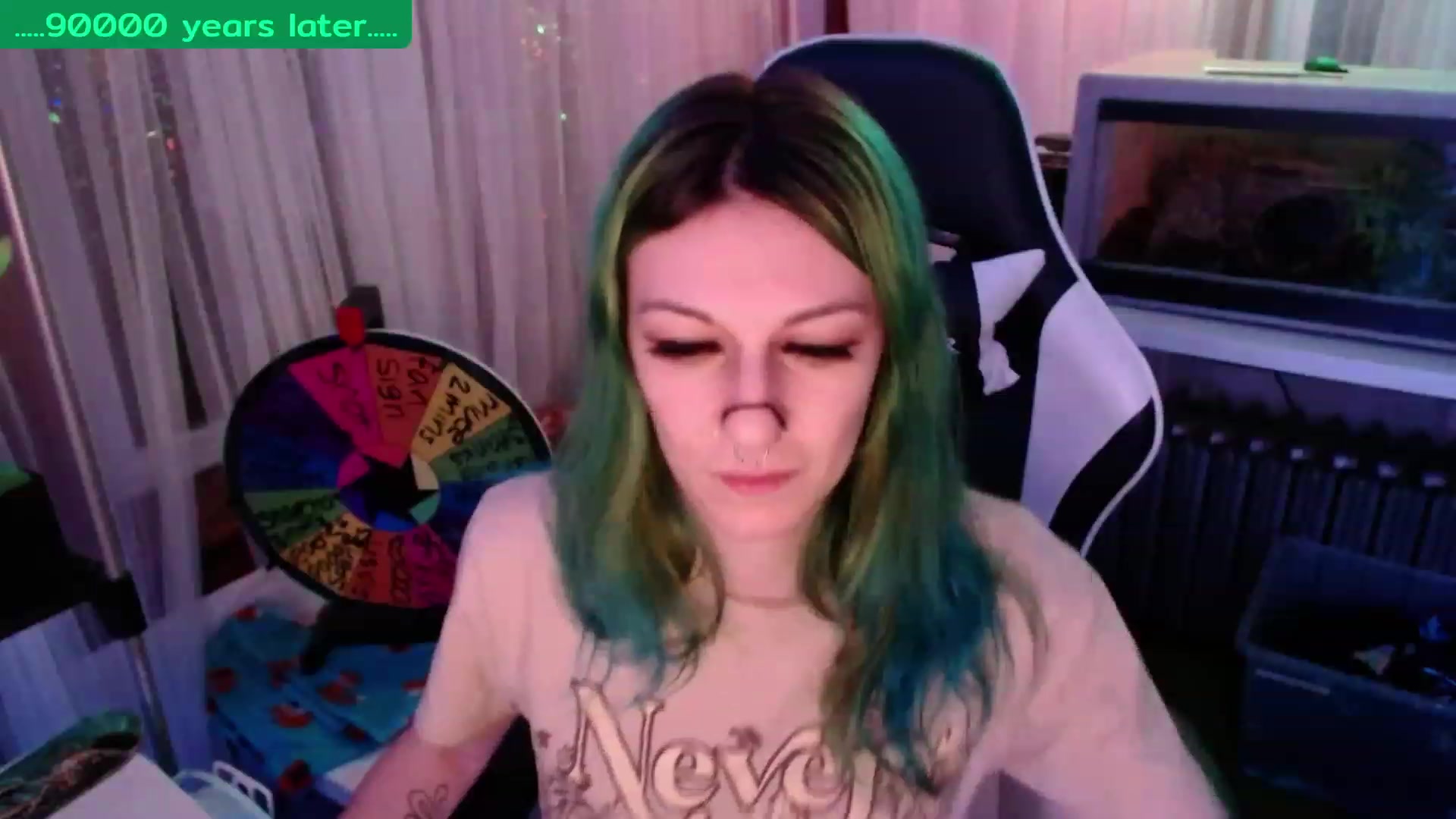 Gallery image thumbnail from Tinyfossil's myfreecams stream on, 02/06/2023, 05:46 image 19 of 20