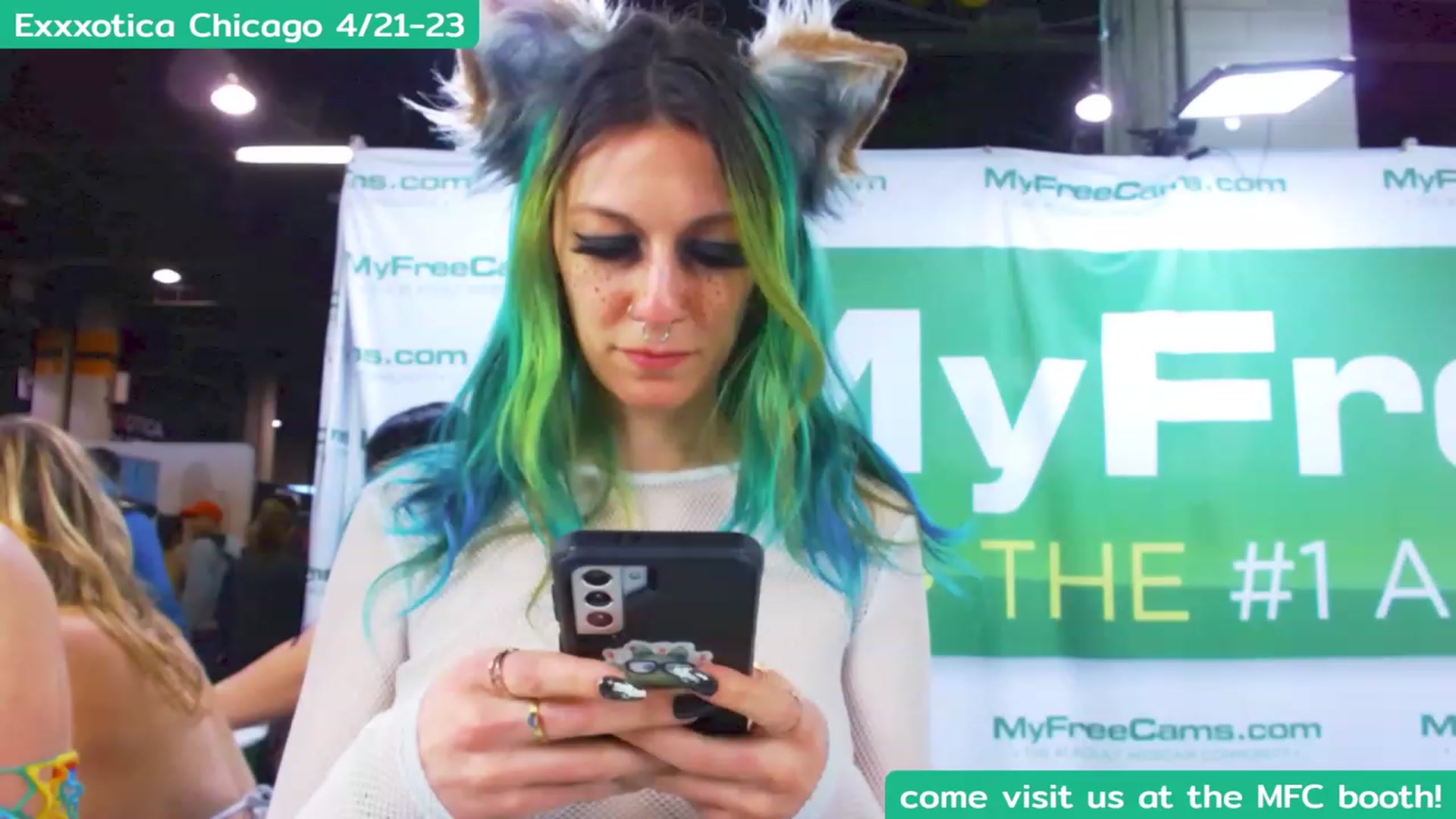 Gallery image thumbnail from Tinyfossil's myfreecams stream on, 04/22/2023, 22:18 image 3 of 20