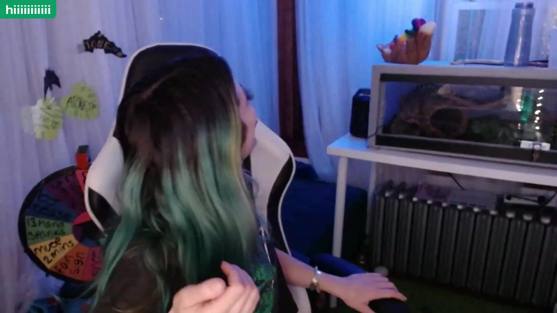 Gallery image thumbnail from Tinyfossil's myfreecams stream on, 06/30/2023, 05:36 image 3 of 20