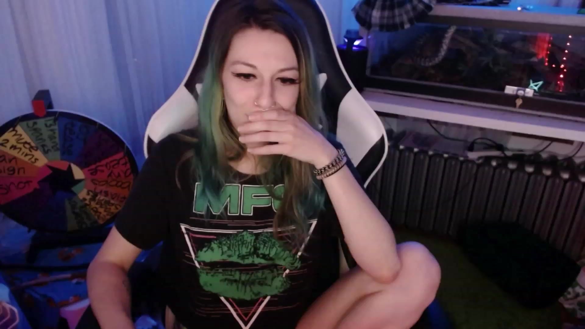 Gallery image thumbnail from Tinyfossil's myfreecams stream on, 07/28/2023, 05:59 image 1 of 20