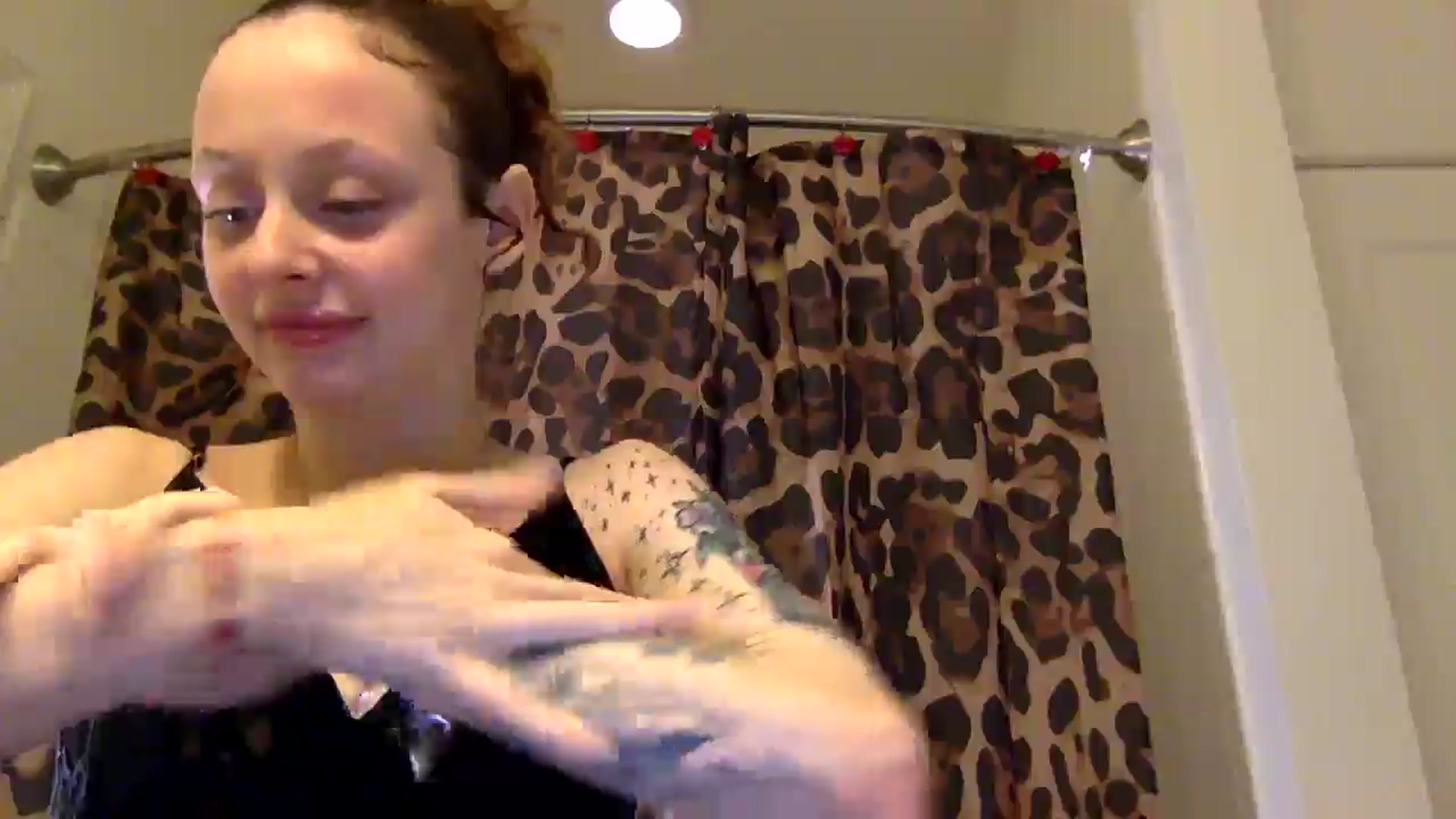 Gallery image thumbnail from Tinyydancerr's myfreecams stream on, 02/18/2025, 07:13 image 4 of 20