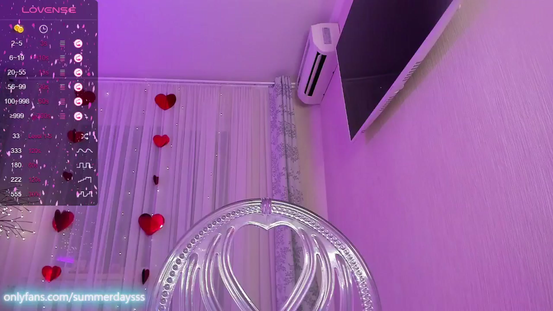 Gallery image thumbnail from TipsySquirrel's myfreecams stream on, 06/16/2024, 24:39 image 15 of 20