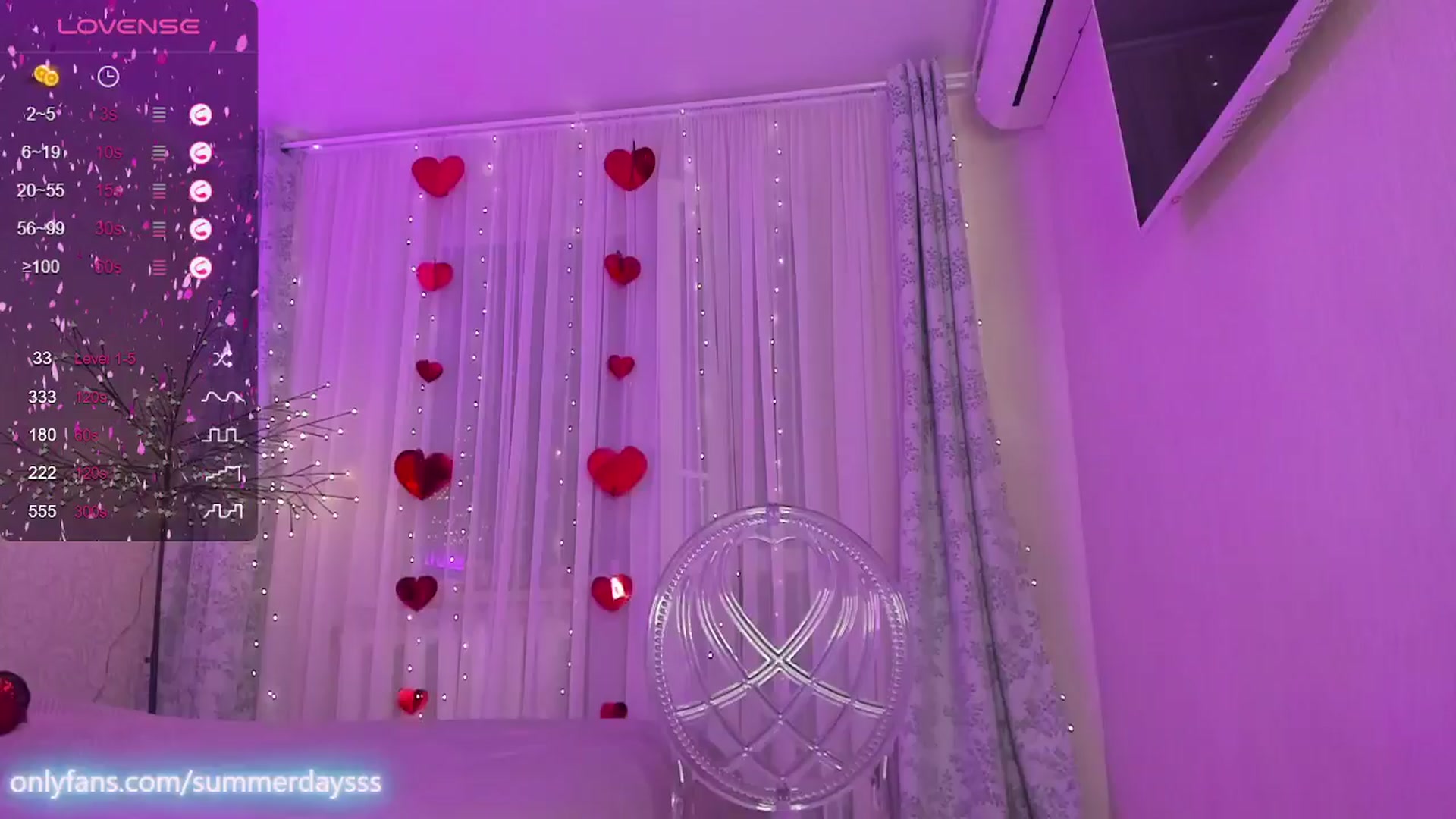 Gallery image thumbnail from TipsySquirrel's myfreecams stream on, 06/22/2024, 03:37 image 3 of 20