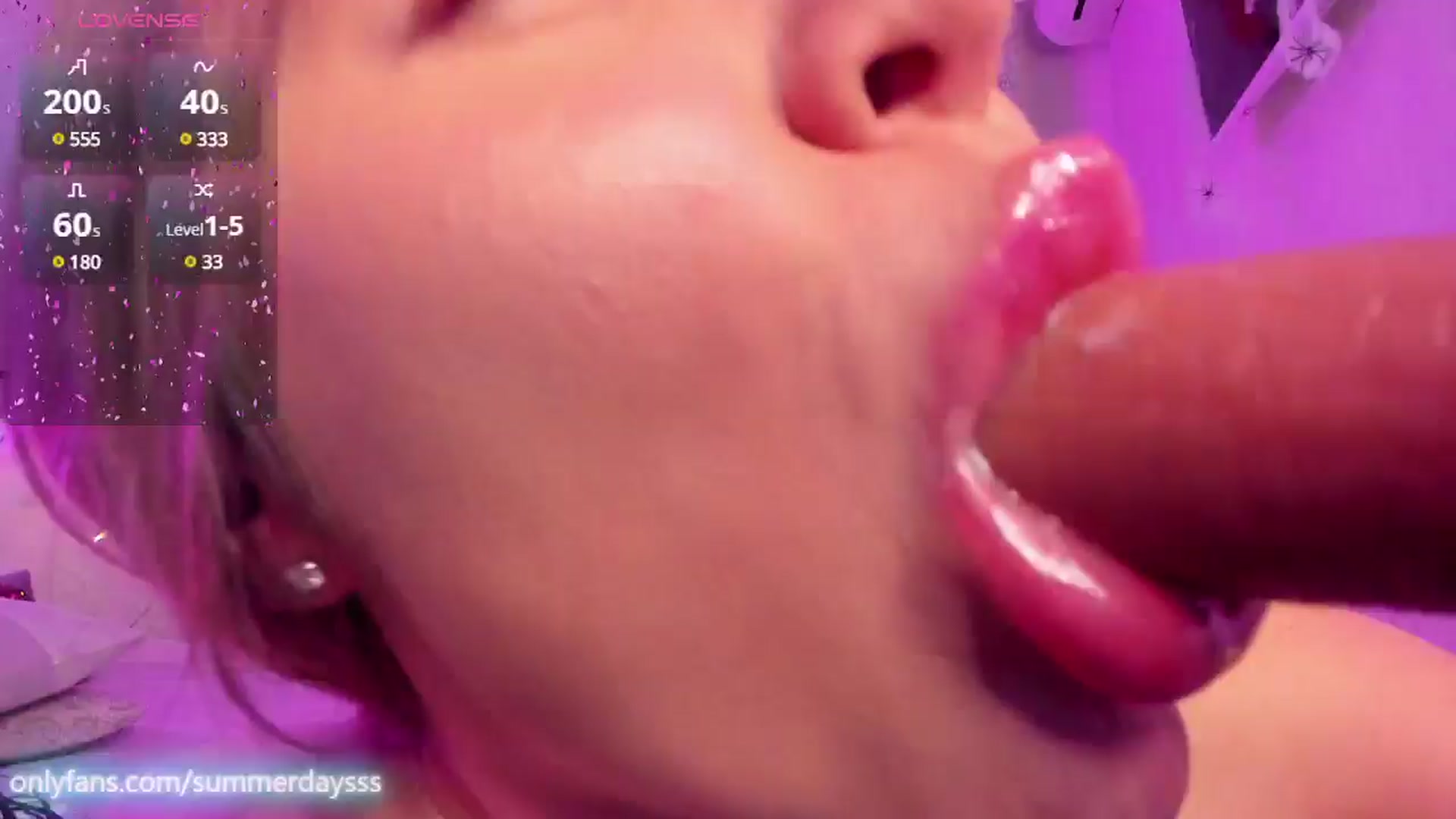 Gallery image thumbnail from TipsySquirrel's myfreecams stream on, 10/20/2024, 24:01 image 18 of 20