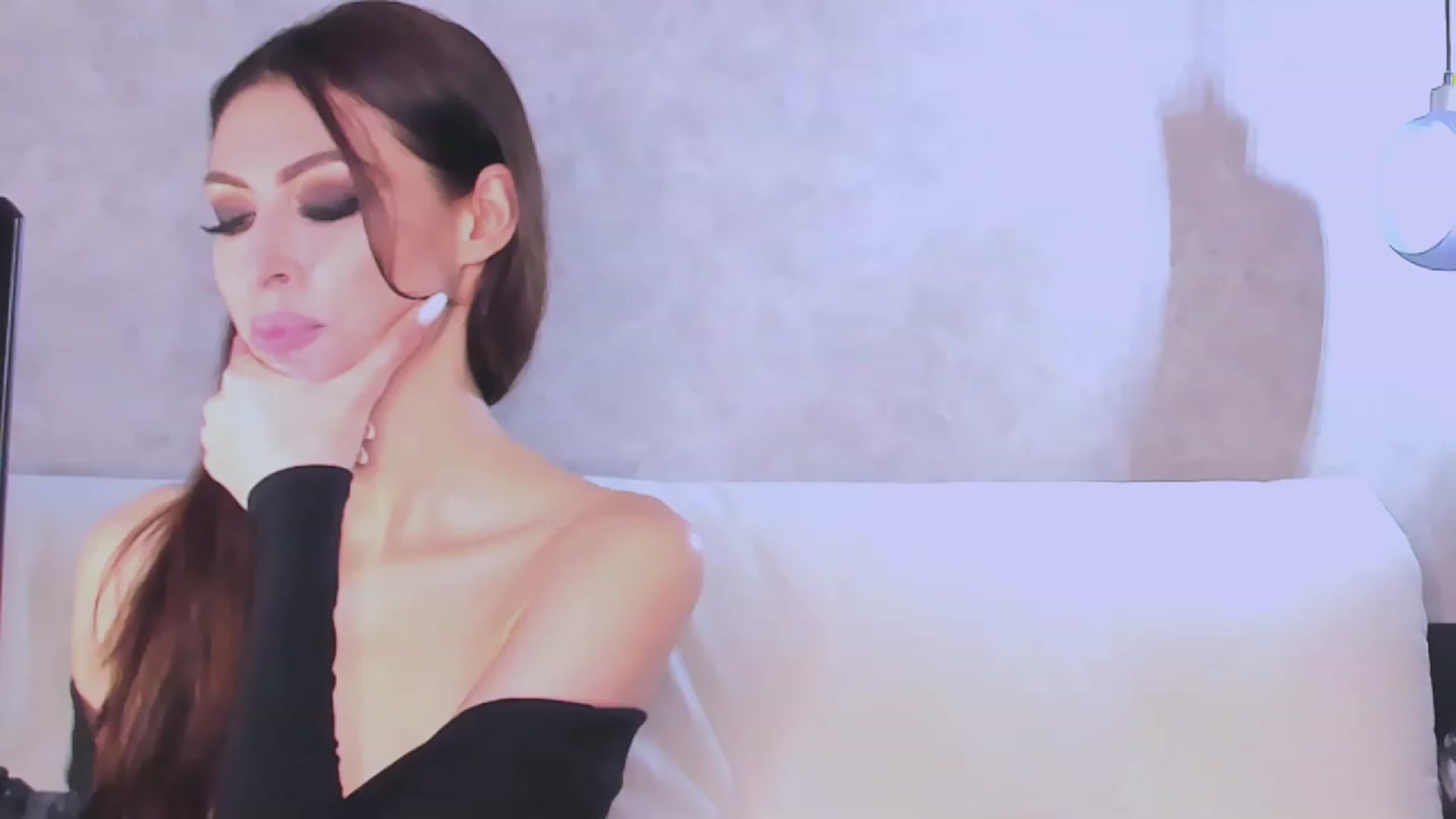 Gallery image thumbnail from Tishina's myfreecams stream on, 04/18/2023, 21:19 image 7 of 20