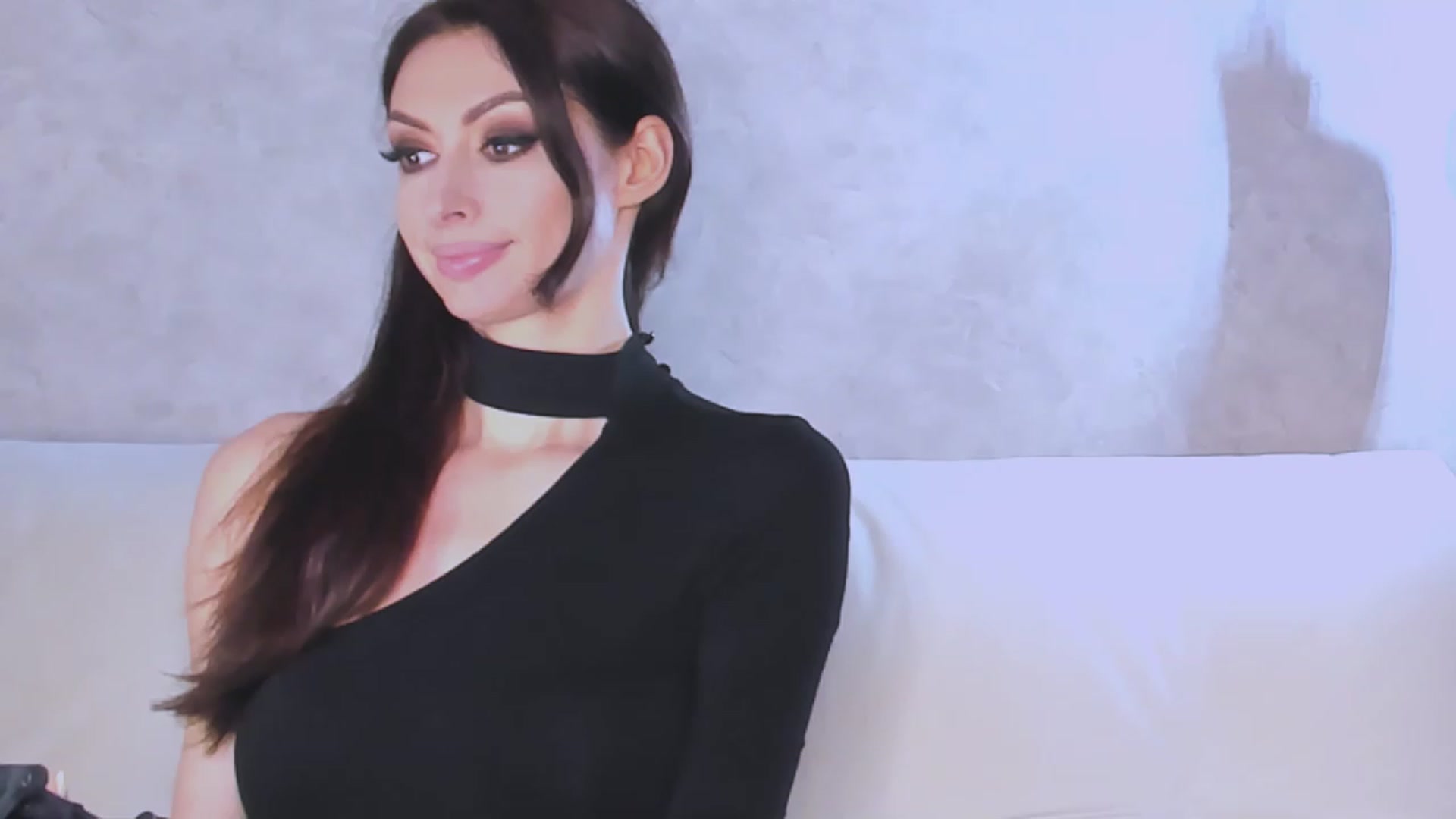 Gallery image thumbnail from Tishina's myfreecams stream on, 04/19/2023, 23:21 image 19 of 20