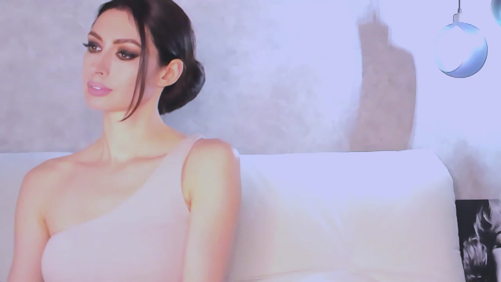 Gallery image thumbnail from Tishina's myfreecams stream on, 04/24/2023, 24:02 image 6 of 20