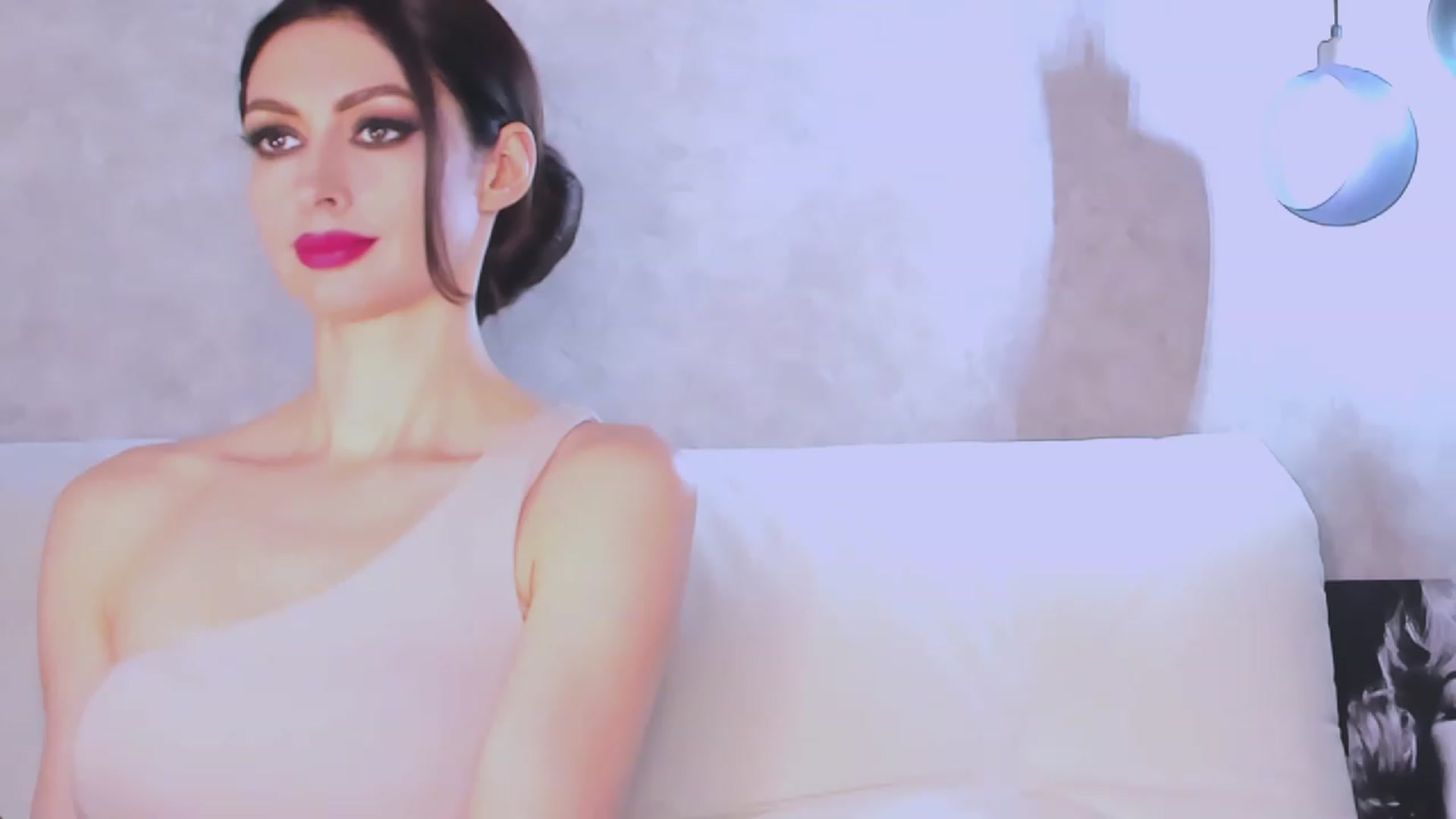 Gallery image thumbnail from Tishina's myfreecams stream on, 04/24/2023, 24:02 image 18 of 20