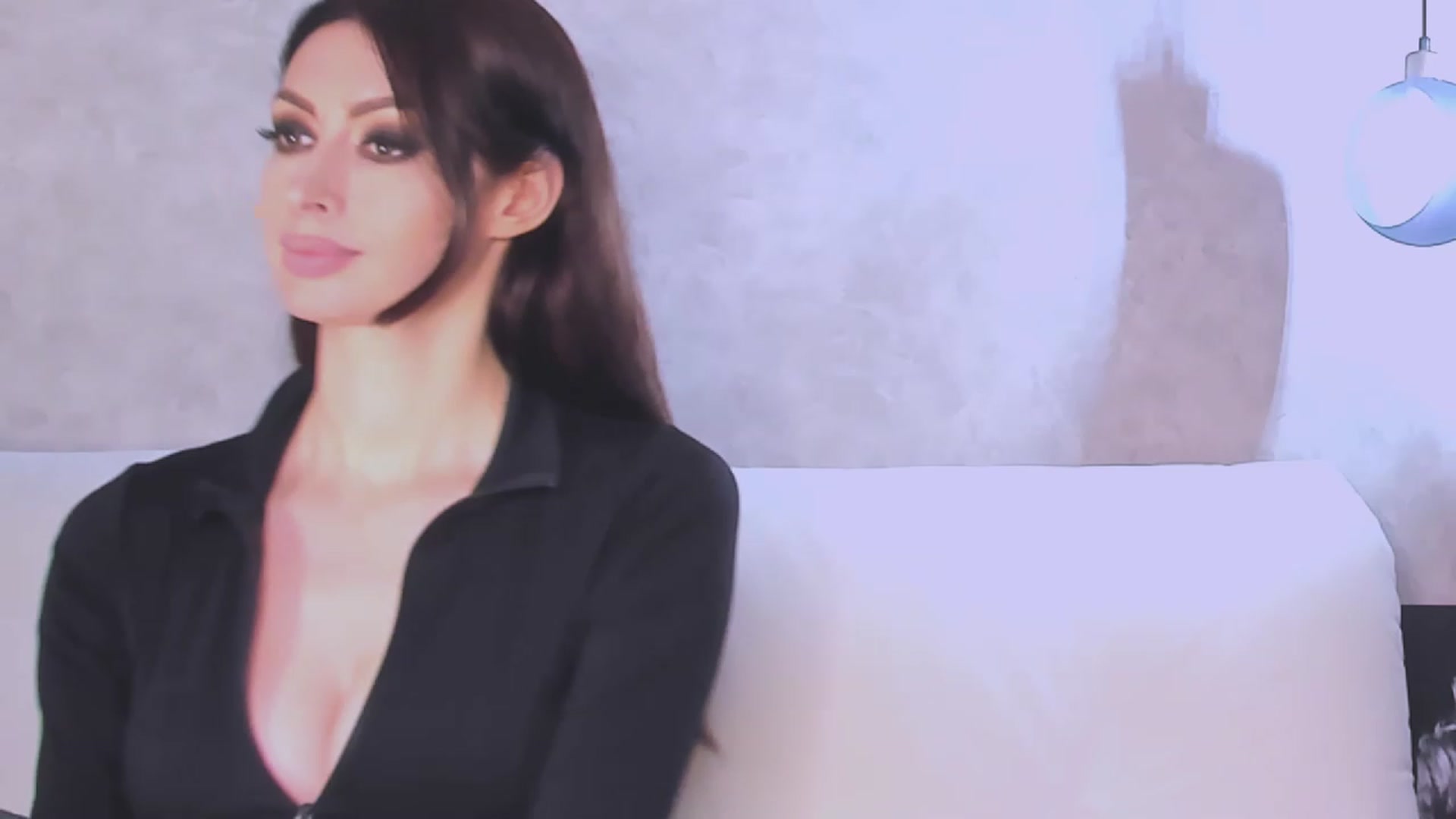 Gallery image thumbnail from Tishina's myfreecams stream on, 04/27/2023, 24:03 image 12 of 20