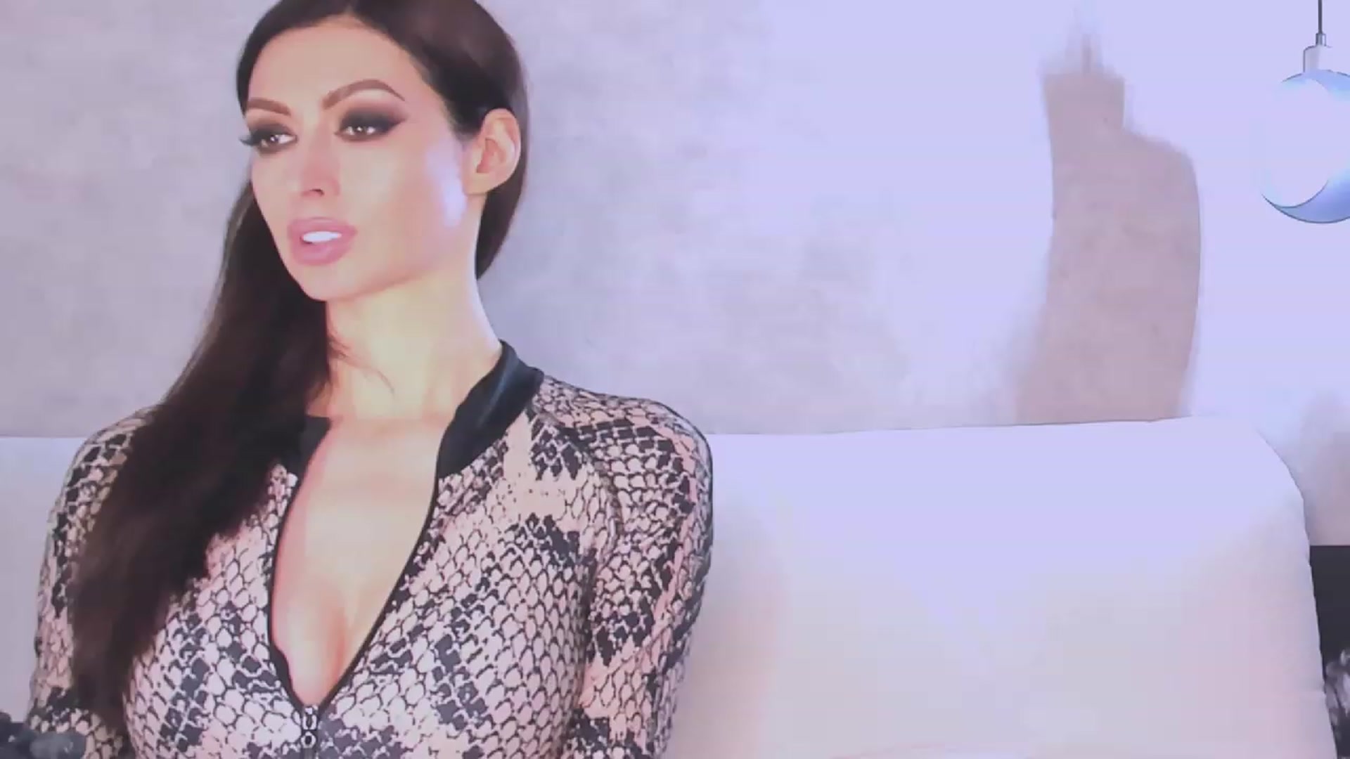 Gallery image thumbnail from Tishina's myfreecams stream on, 04/27/2023, 23:58 image 13 of 20