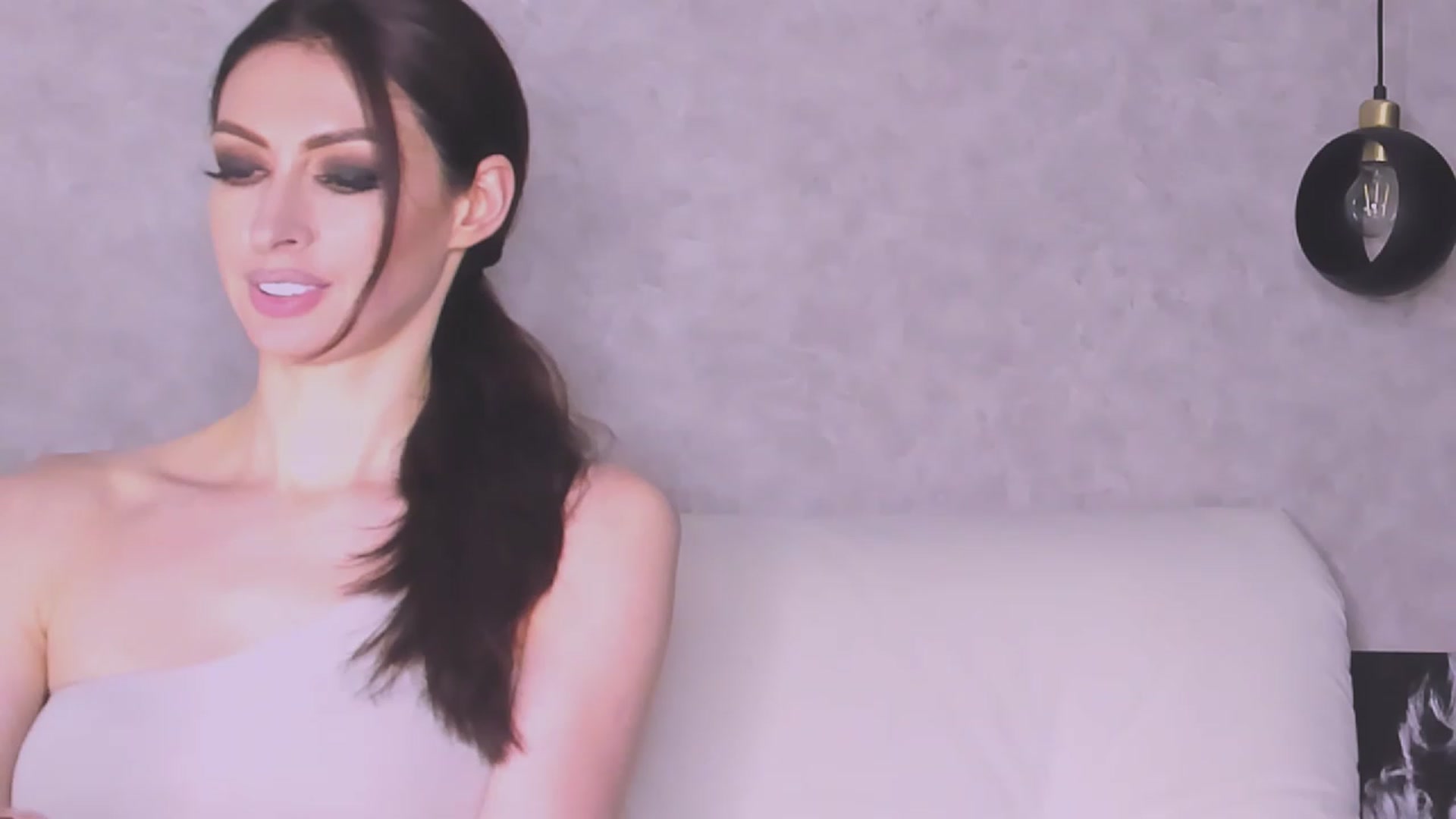 Gallery image thumbnail from Tishina's myfreecams stream on, 05/07/2023, 24:04 image 11 of 20
