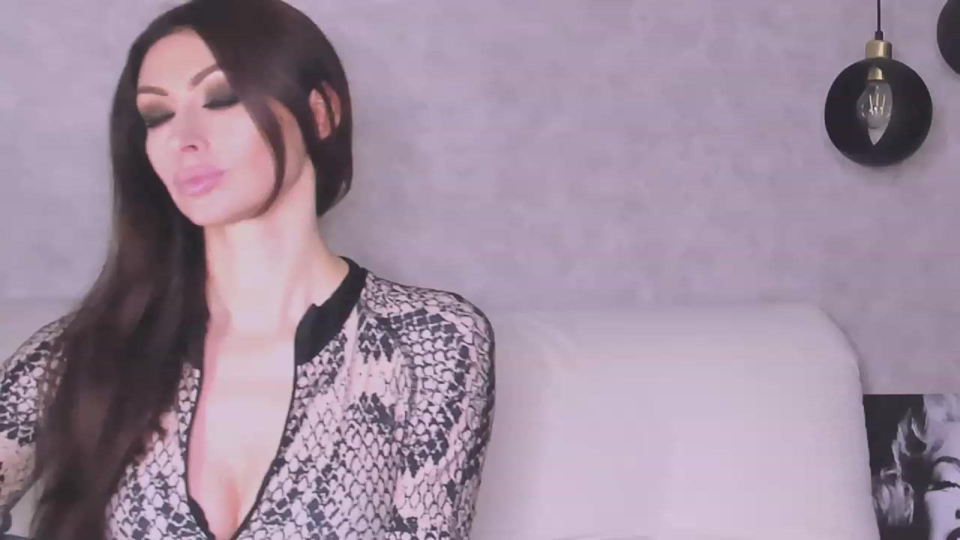 Gallery image thumbnail from Tishina's myfreecams stream on, 05/07/2023, 23:35 image 2 of 20